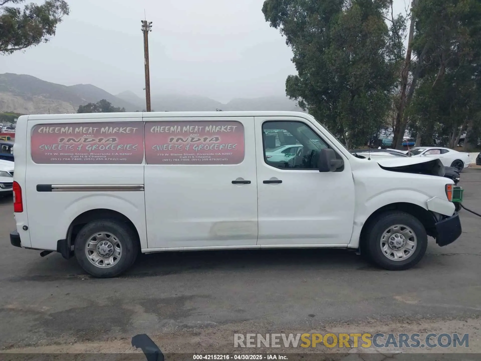 13 Photograph of a damaged car 1N6BF0KYXMN805682 NISSAN NV CARGO NV2500 HD 2021