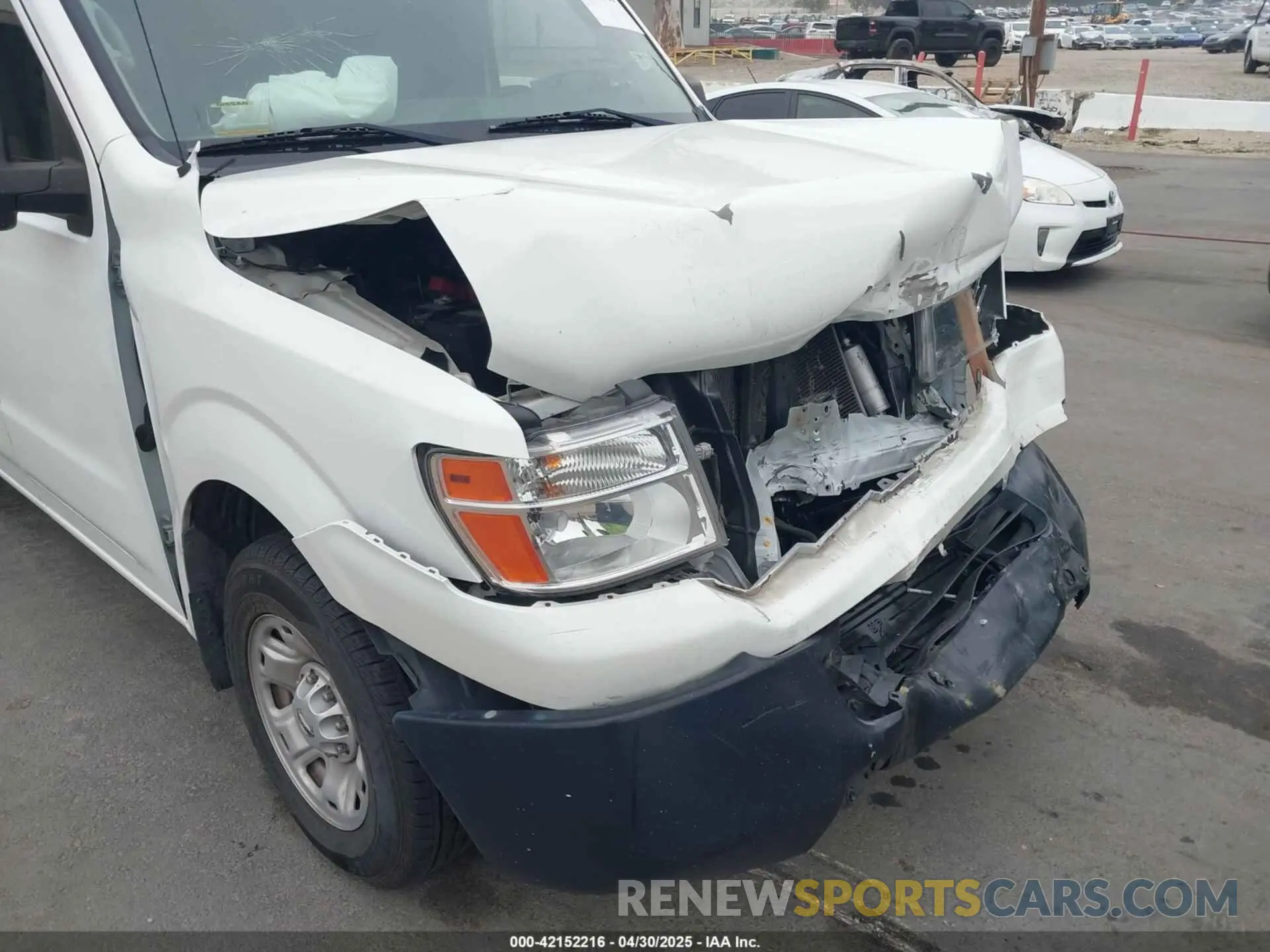 18 Photograph of a damaged car 1N6BF0KYXMN805682 NISSAN NV CARGO NV2500 HD 2021