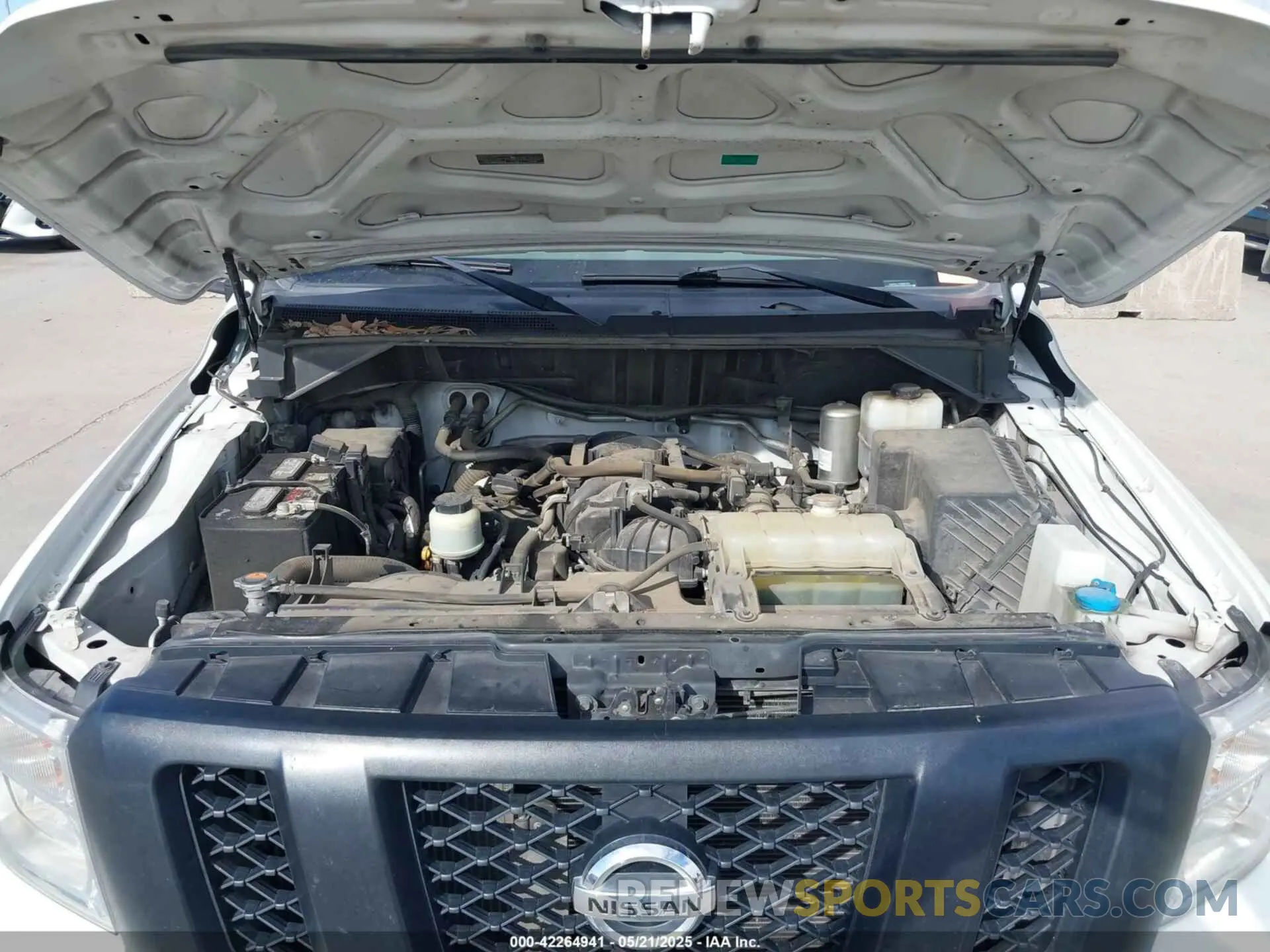 10 Photograph of a damaged car 1N6AF0LY8MN805030 NISSAN NV CARGO NV3500 HD 2021