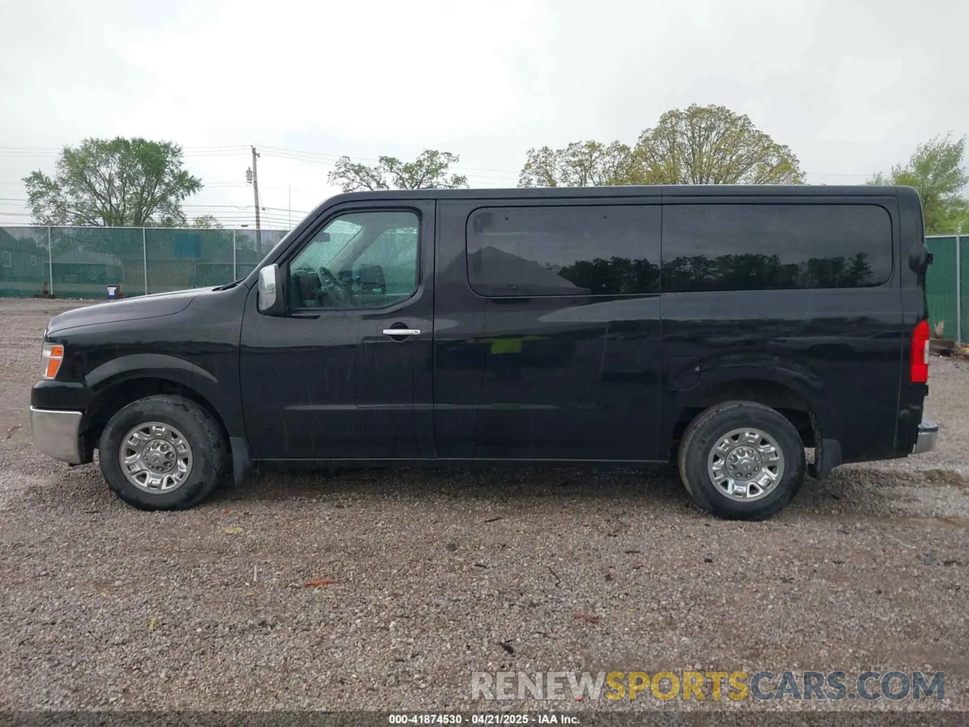 14 Photograph of a damaged car 5BZAF0AA3LN851565 NISSAN NV PASSENGER NV3500 HD 2020