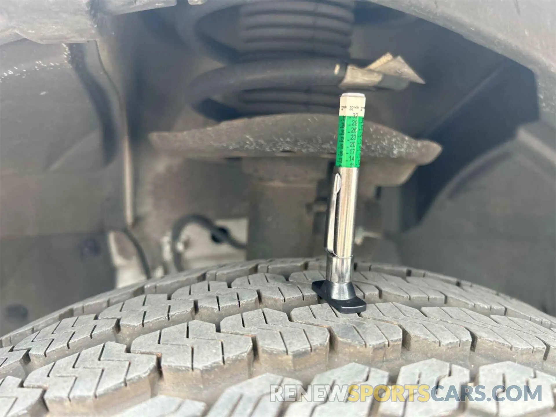 17 Photograph of a damaged car 3N6CM0KN2KK710830 NISSAN NV200 2019