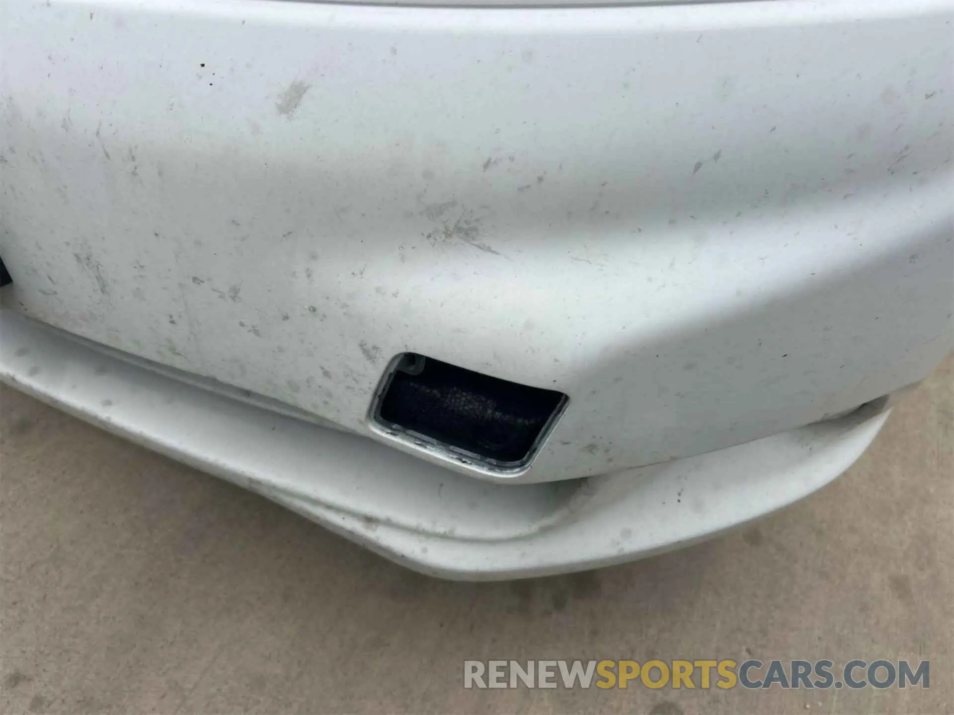 4 Photograph of a damaged car 3N6CM0KN2KK710830 NISSAN NV200 2019