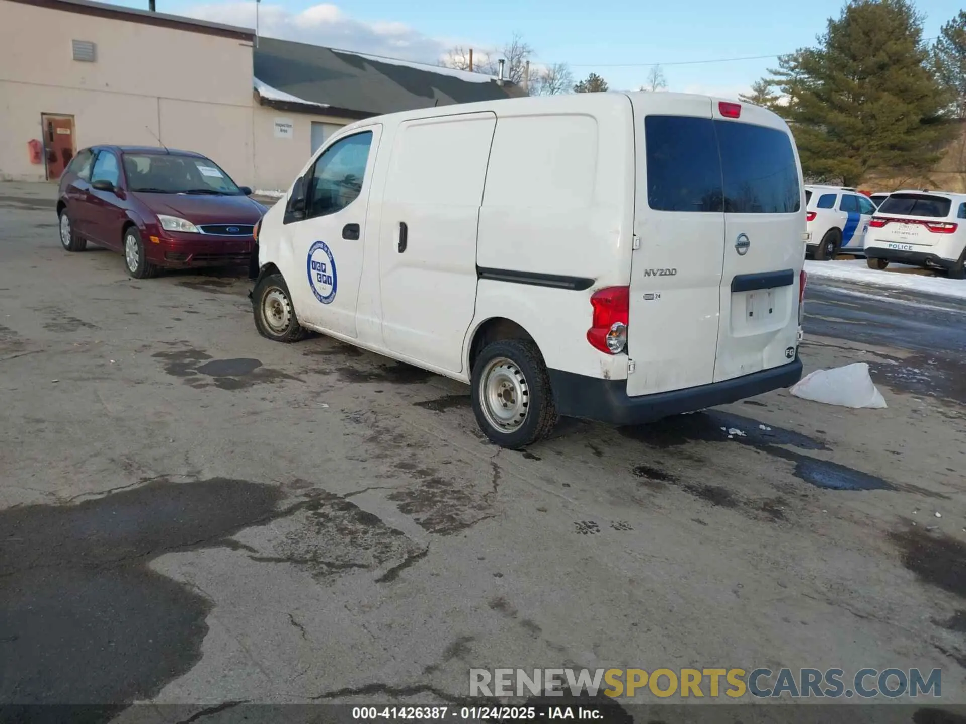 3 Photograph of a damaged car 3N6CM0KN5KK693375 NISSAN NV200 2019