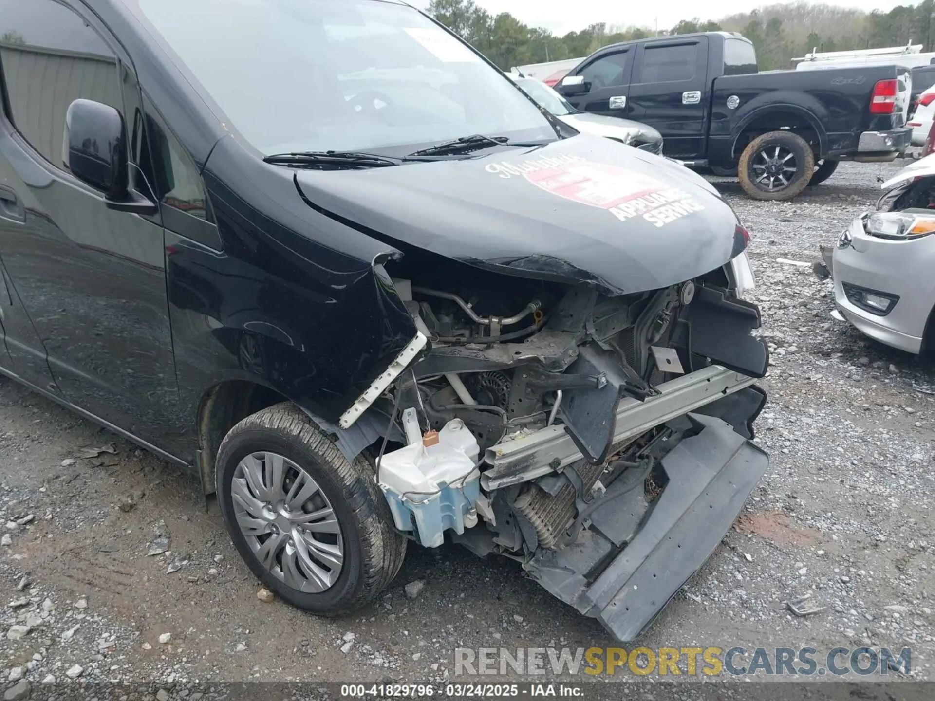 6 Photograph of a damaged car 3N6CM0KN7KK711925 NISSAN NV200 2019