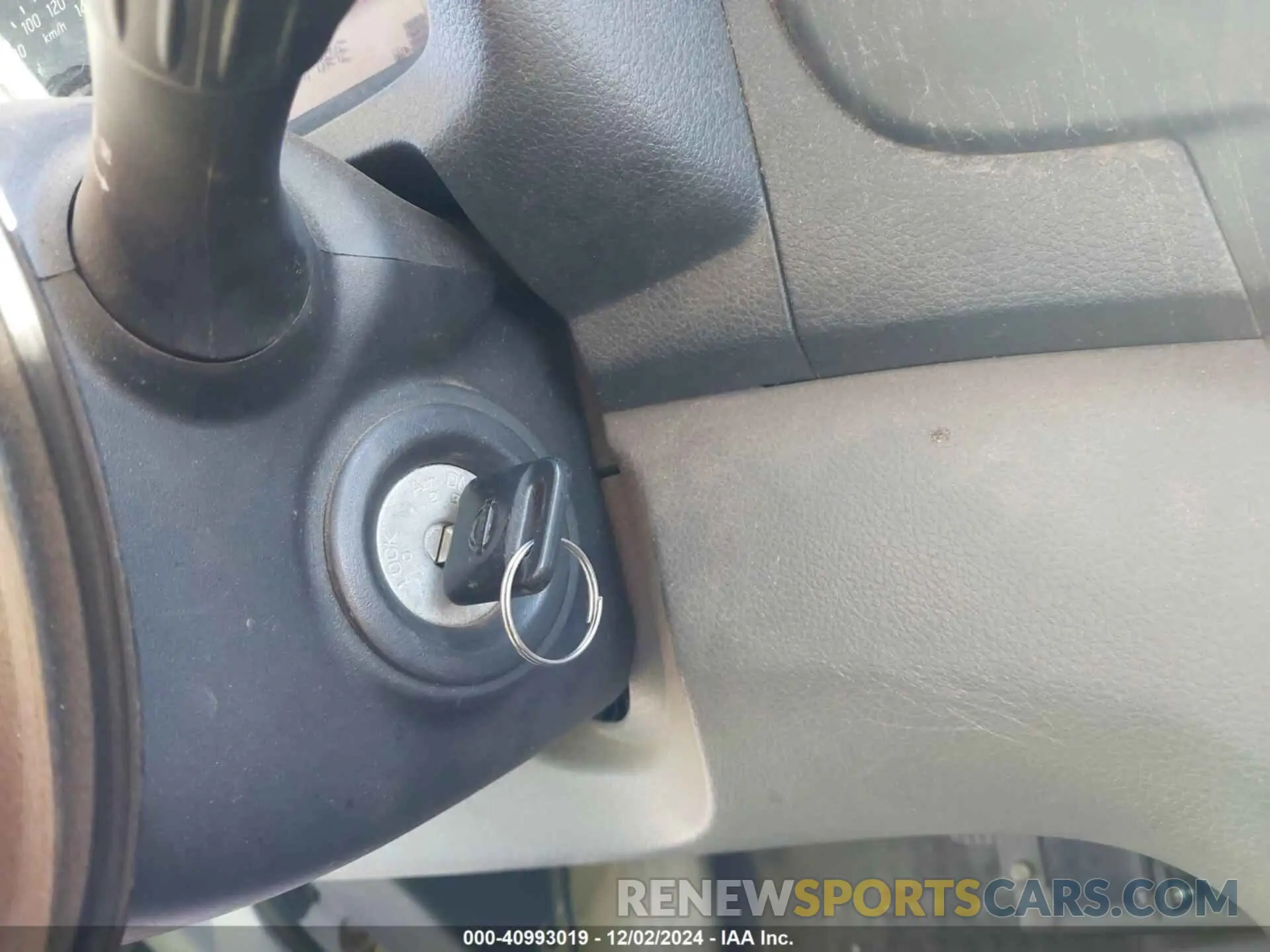 11 Photograph of a damaged car 3N6CM0KN9KK697168 NISSAN NV200 2019