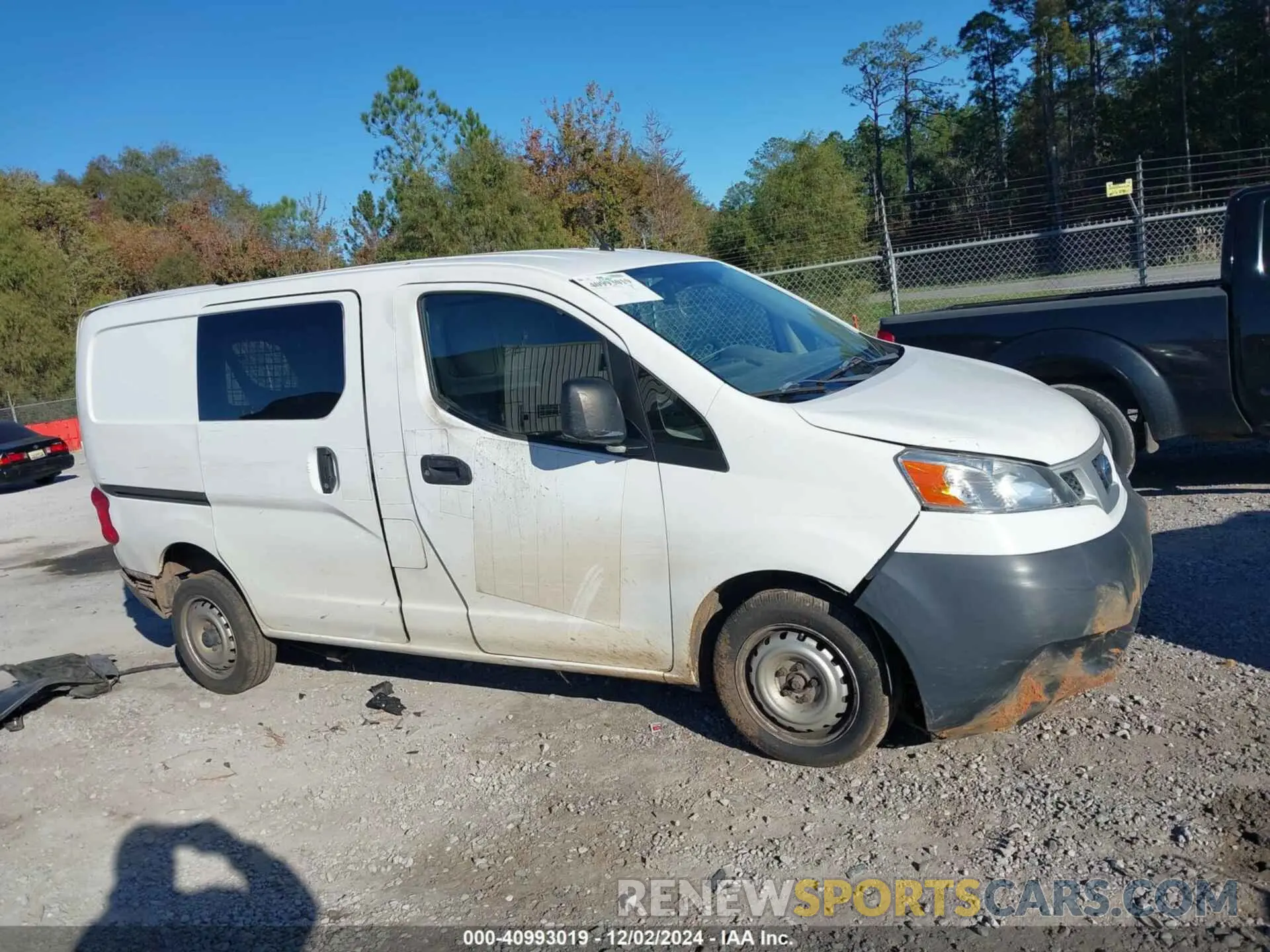 13 Photograph of a damaged car 3N6CM0KN9KK697168 NISSAN NV200 2019