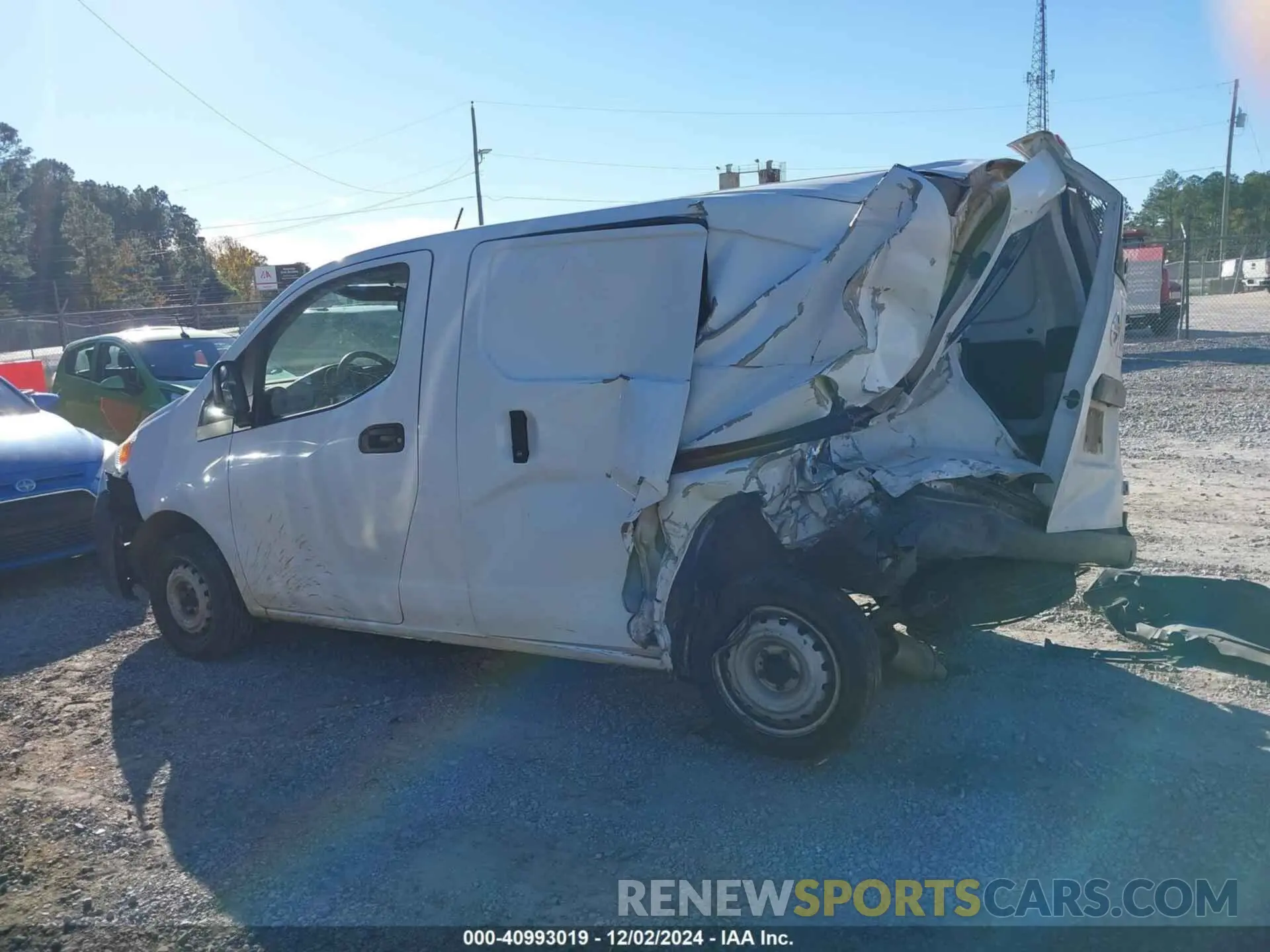 14 Photograph of a damaged car 3N6CM0KN9KK697168 NISSAN NV200 2019