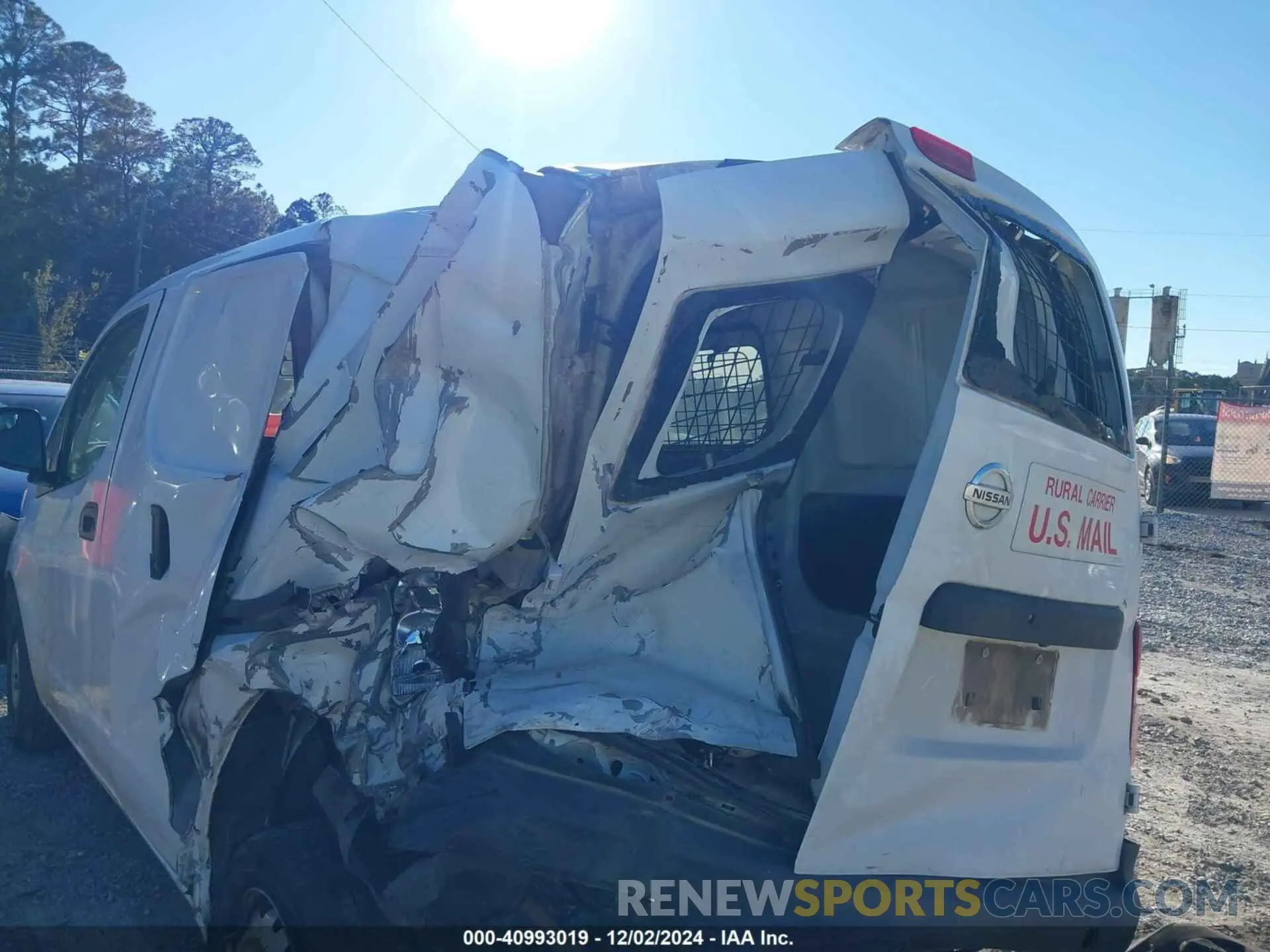 6 Photograph of a damaged car 3N6CM0KN9KK697168 NISSAN NV200 2019