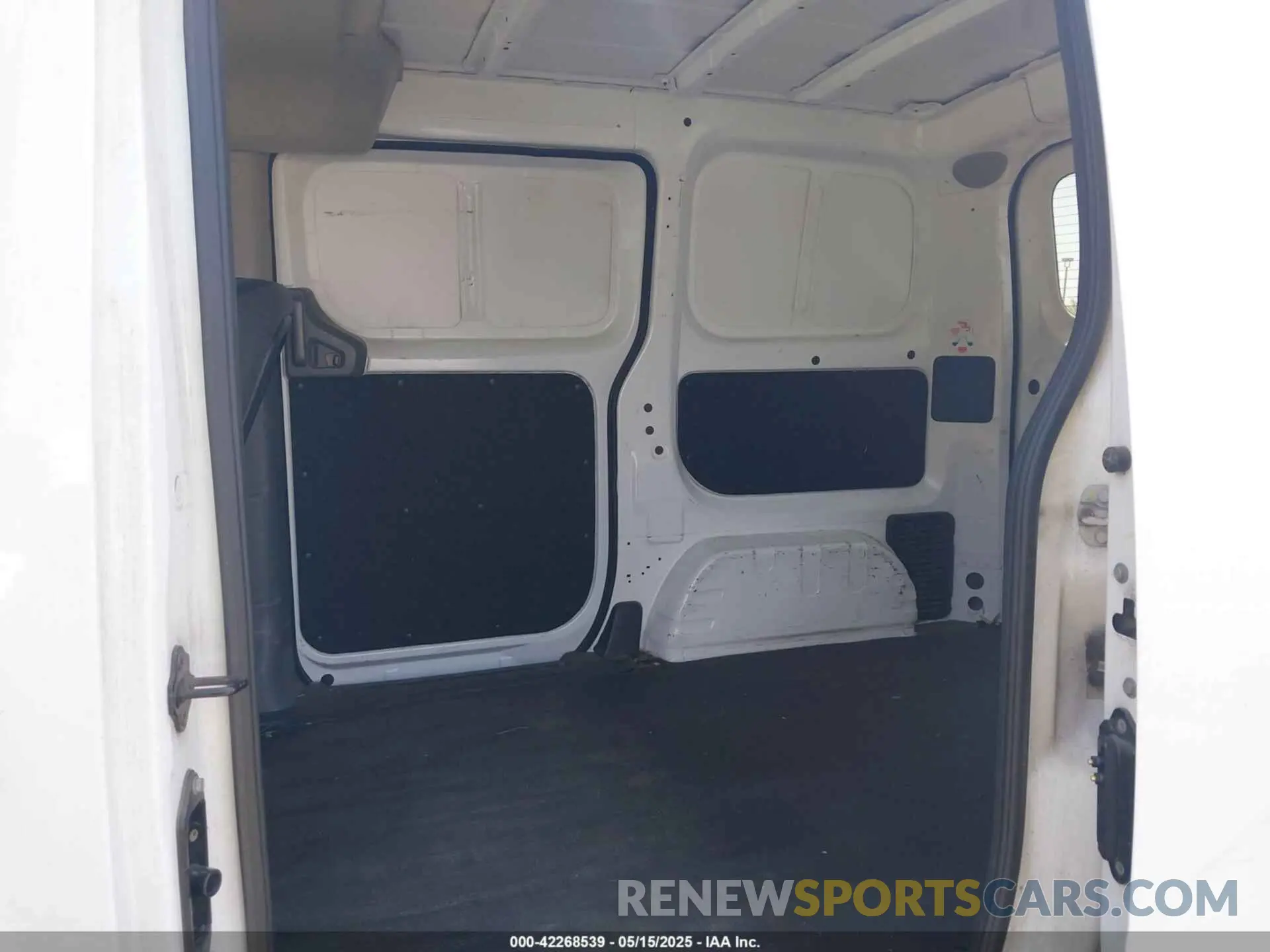 8 Фотография поврежденного автомобиля 3N6CM0KNXKK705276 NISSAN NV200 2019