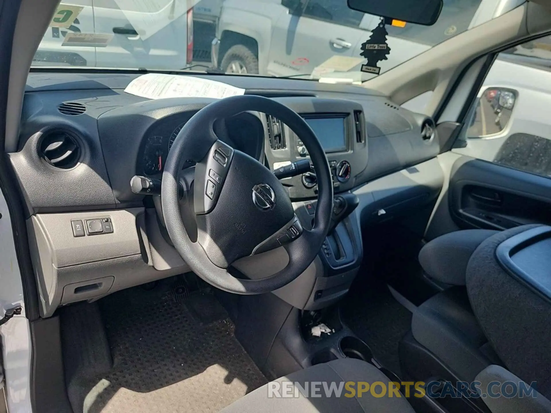 28 Фотография поврежденного автомобиля 3N6CM0KN1LK702655 NISSAN NV200 2020