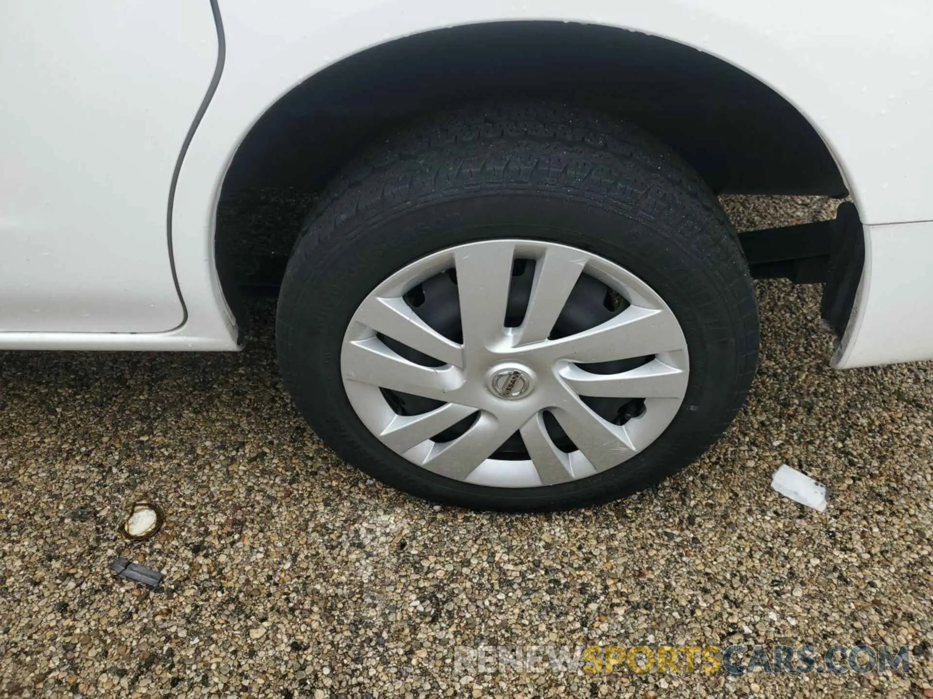 18 Photograph of a damaged car 3N6CM0KN6MK703284 NISSAN NV200 2021