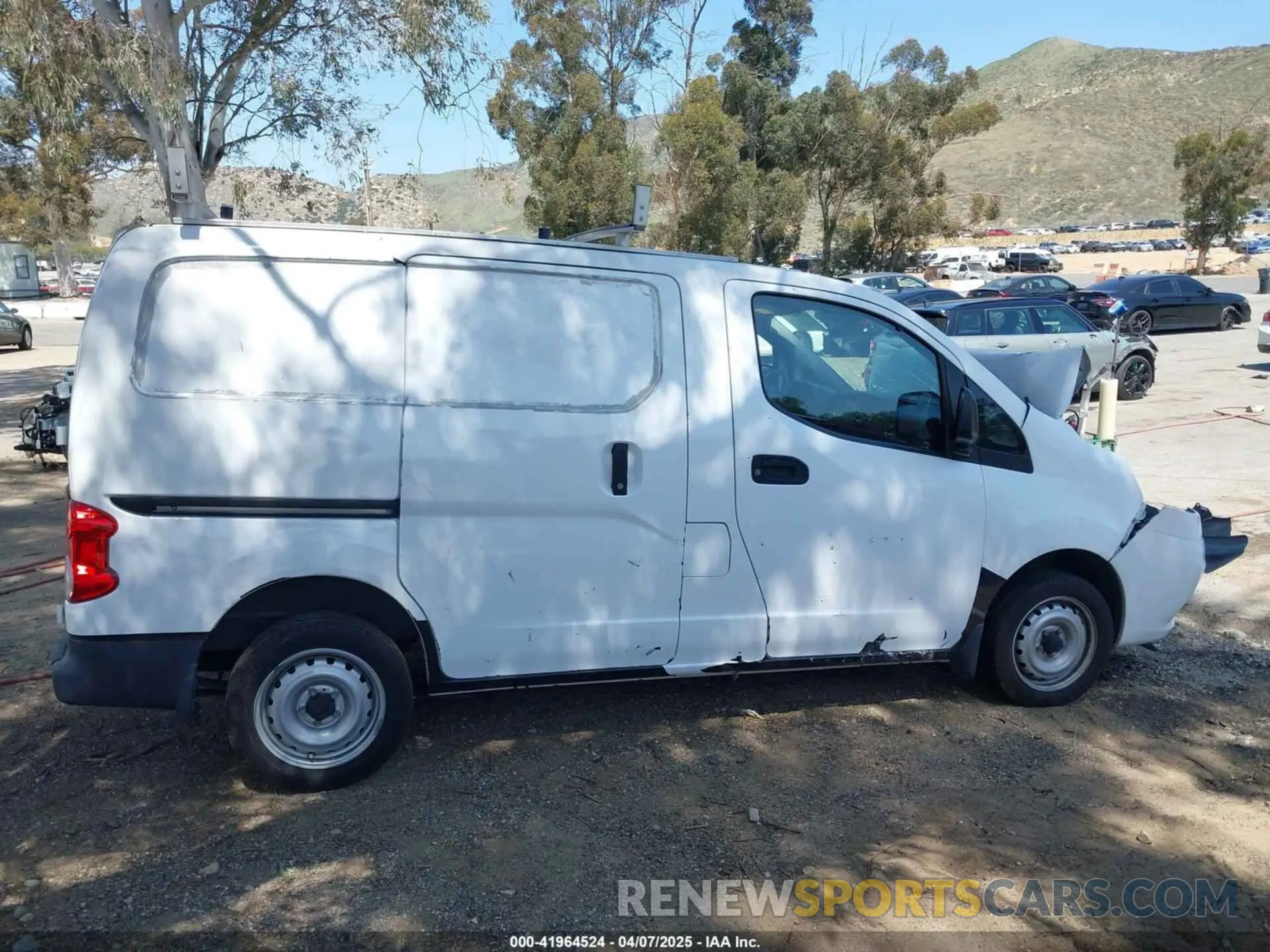 13 Photograph of a damaged car 3N6CM0KN0LK705837 NISSAN NV200  CARGO 2020