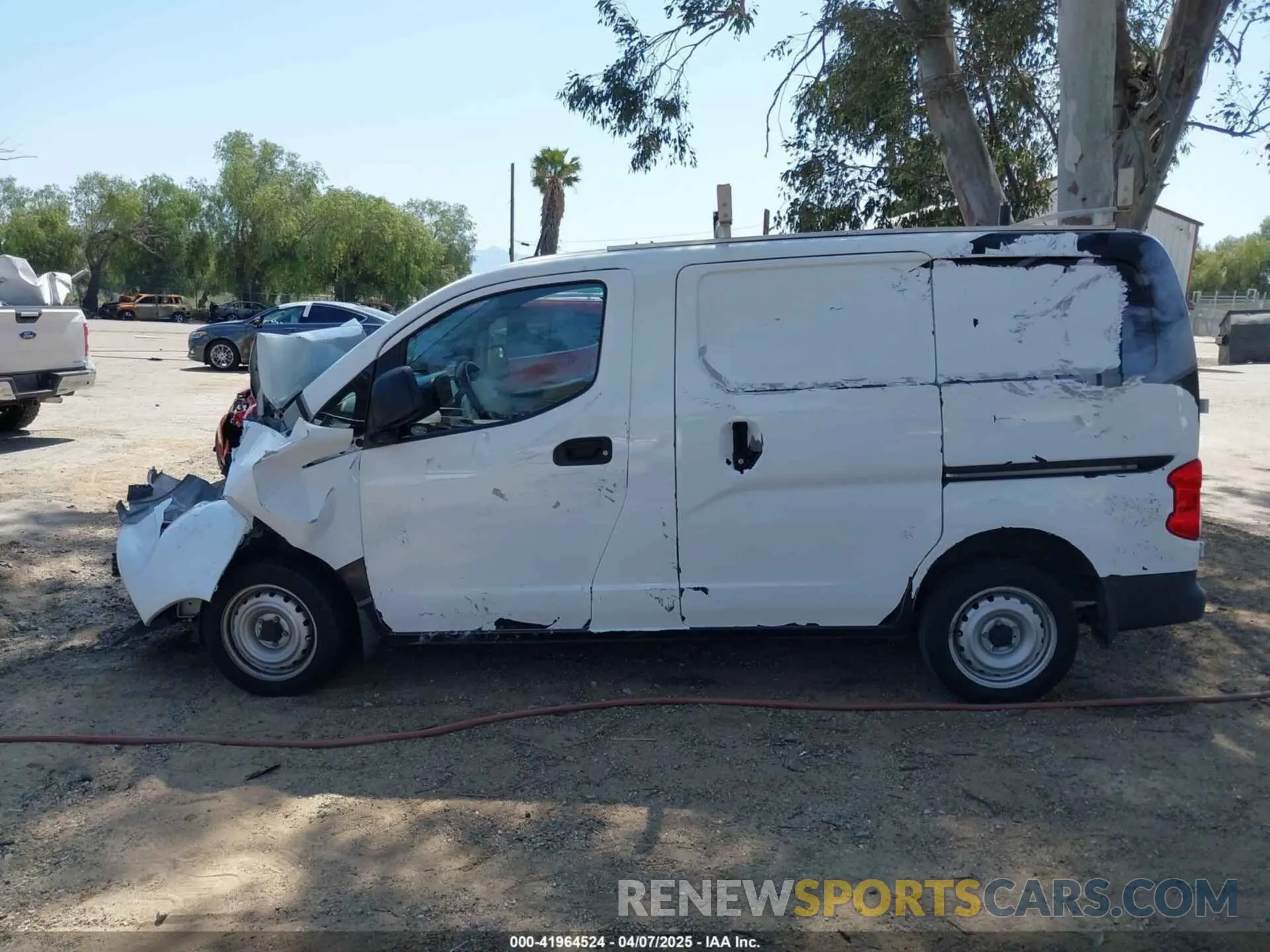 14 Photograph of a damaged car 3N6CM0KN0LK705837 NISSAN NV200  CARGO 2020