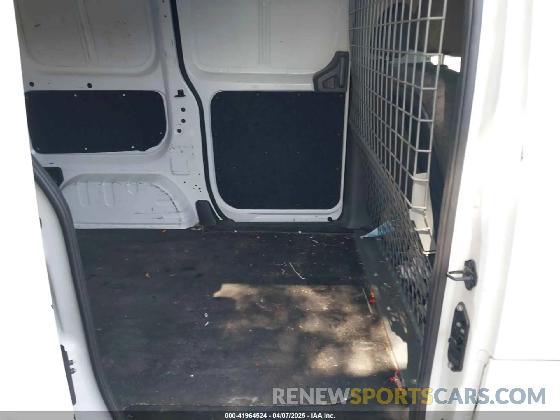 8 Photograph of a damaged car 3N6CM0KN0LK705837 NISSAN NV200  CARGO 2020
