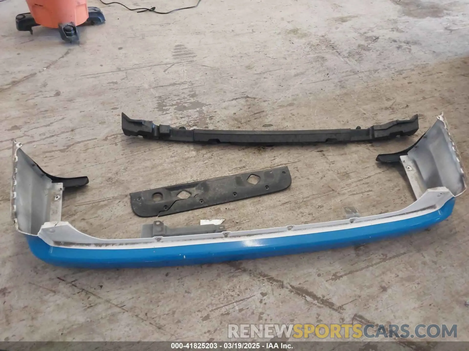 12 Photograph of a damaged car 3N6CM0KN3LK709901 NISSAN NV200  CARGO 2020