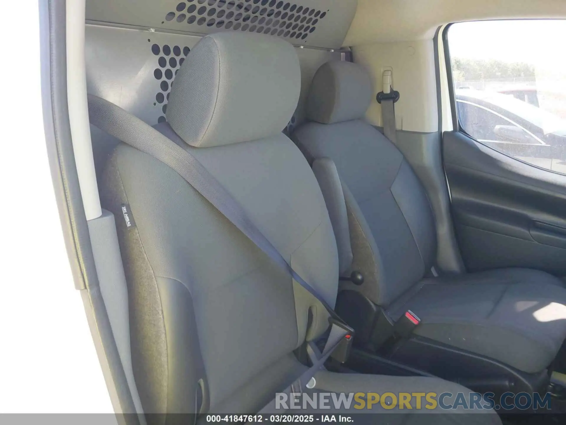 8 Фотография поврежденного автомобиля 3N6CM0KN9LK71O972 NISSAN NV200  CARGO 2020