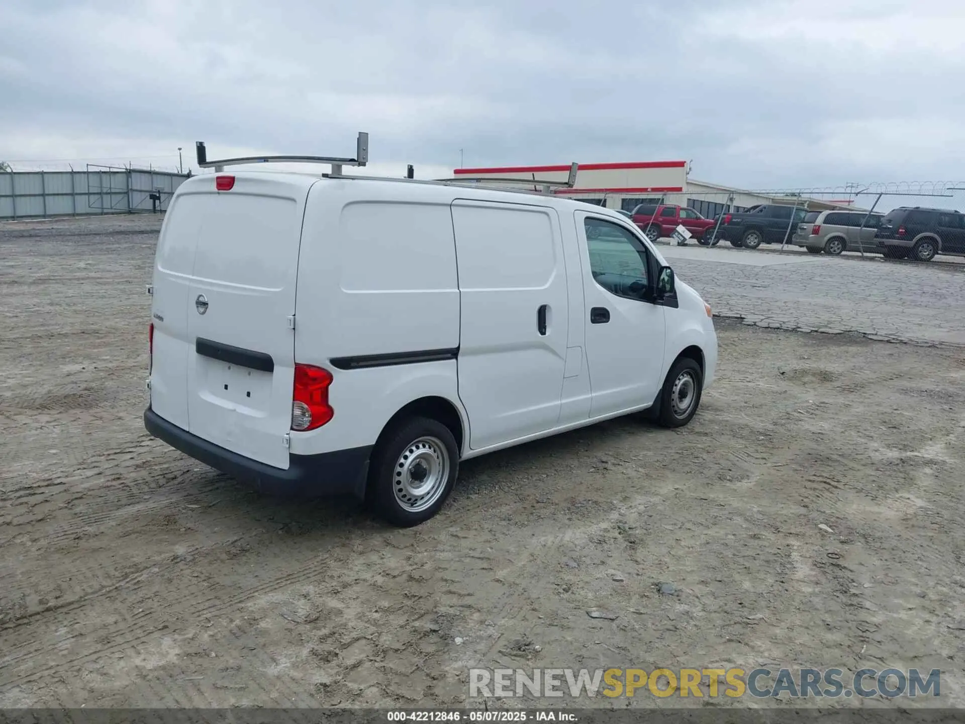 4 Photograph of a damaged car 3N6CM0KN6MK696823 NISSAN NV200  CARGO 2021