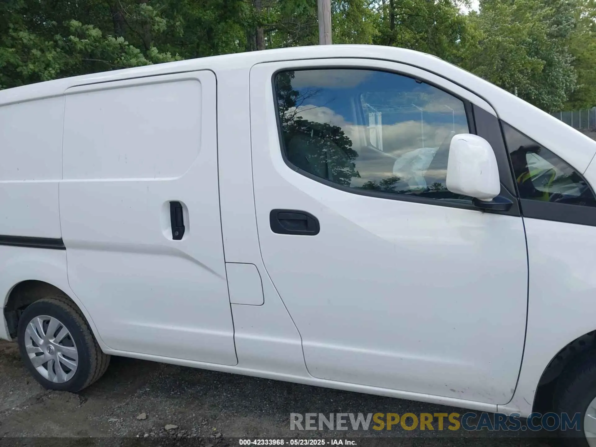 13 Photograph of a damaged car 3N6CM0KN8MK705506 NISSAN NV200  CARGO 2021
