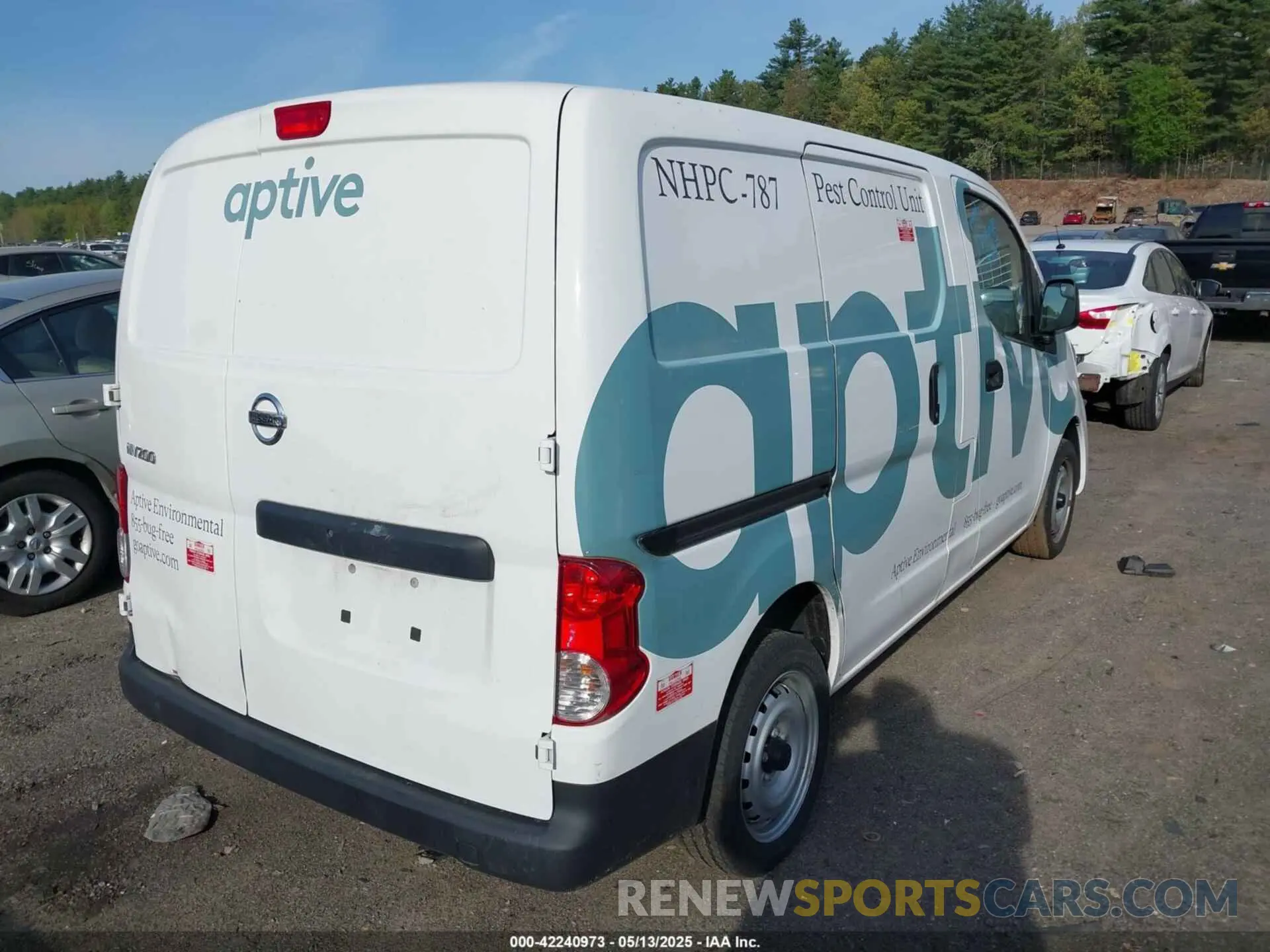 4 Photograph of a damaged car 3N6CM0KN9MK696704 NISSAN NV200  CARGO 2021