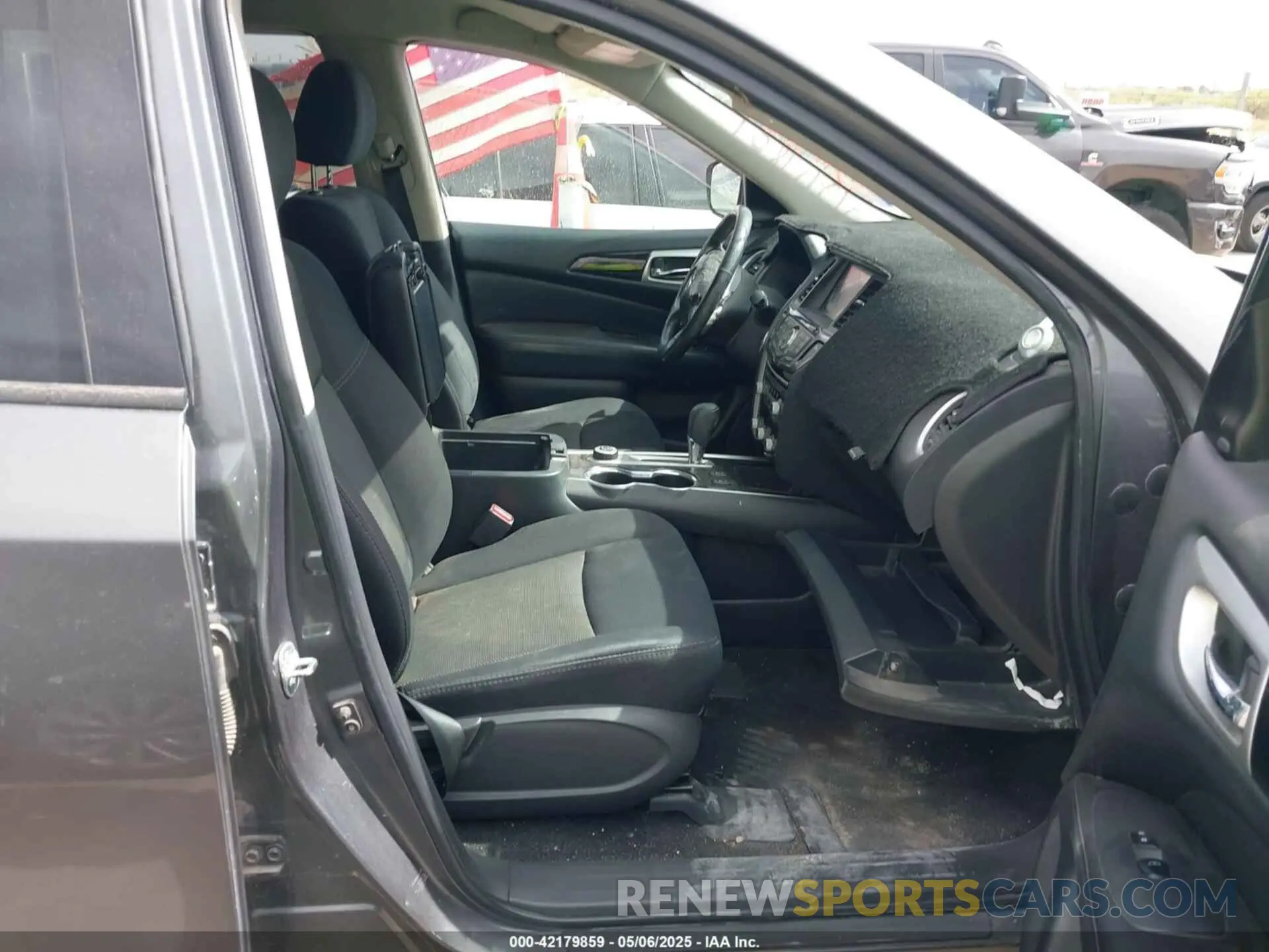 5 Фотография поврежденного автомобиля 5N1DR2MM0KC595624 NISSAN PATHFINDER 2019