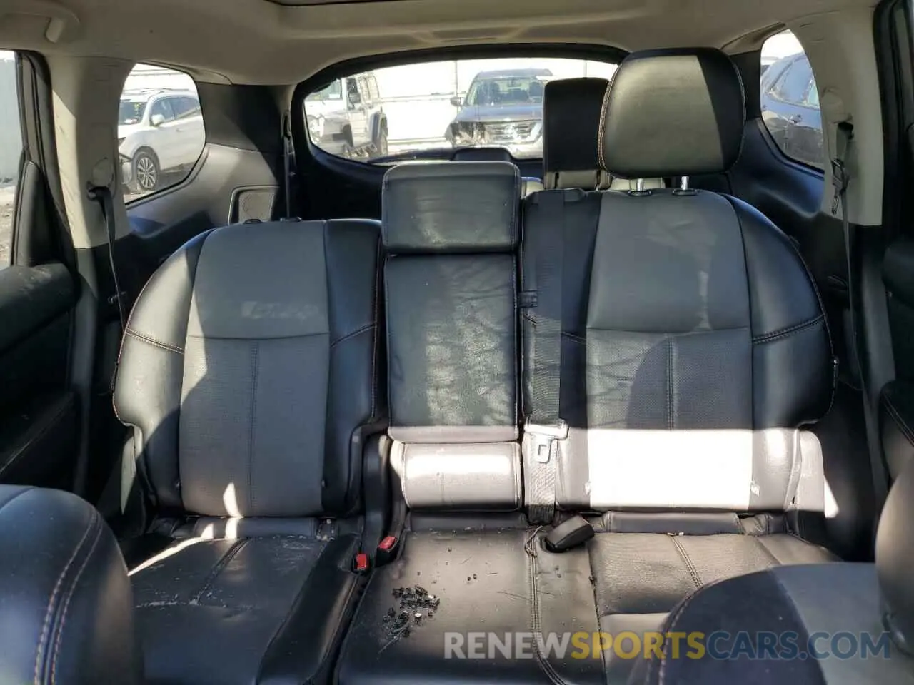 10 Photograph of a damaged car 5N1DR2MM1KC650453 NISSAN PATHFINDER 2019
