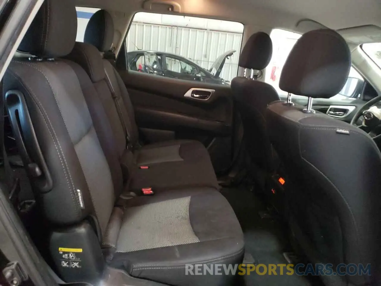 11 Photograph of a damaged car 5N1DR2MM3KC631774 NISSAN PATHFINDER 2019