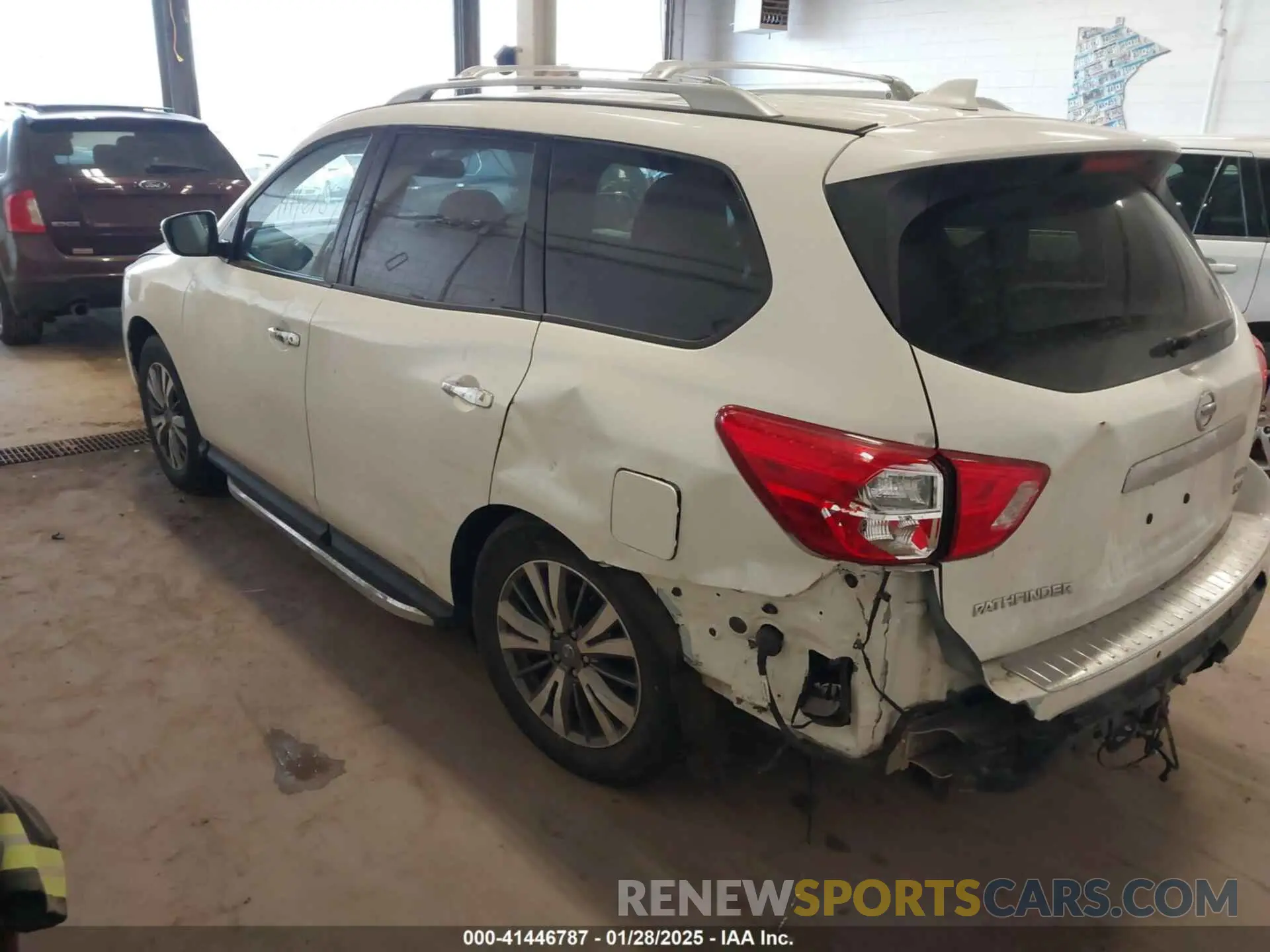 3 Photograph of a damaged car 5N1DR2MM3KC641608 NISSAN PATHFINDER 2019