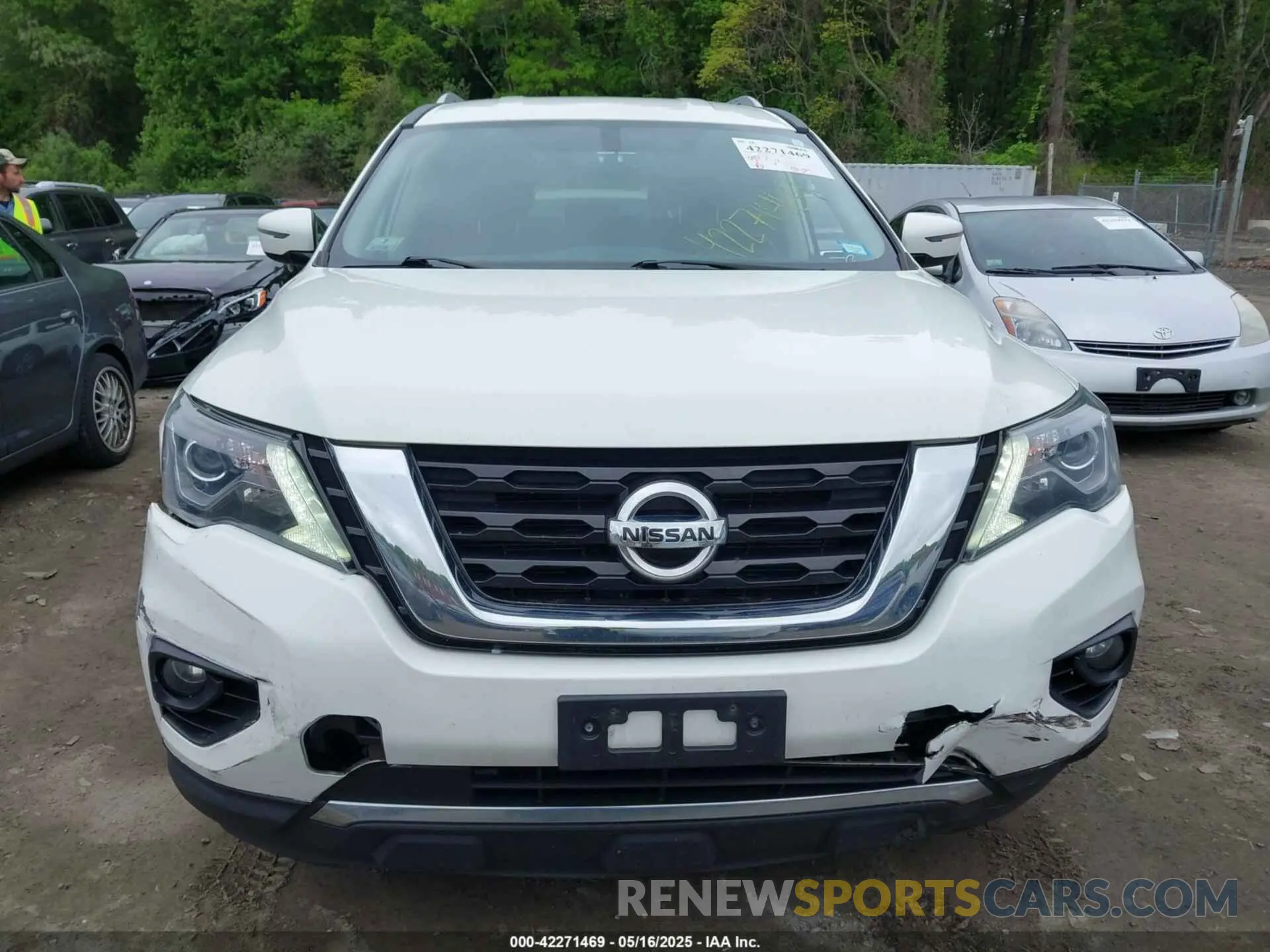12 Photograph of a damaged car 5N1DR2MM5KC577300 NISSAN PATHFINDER 2019