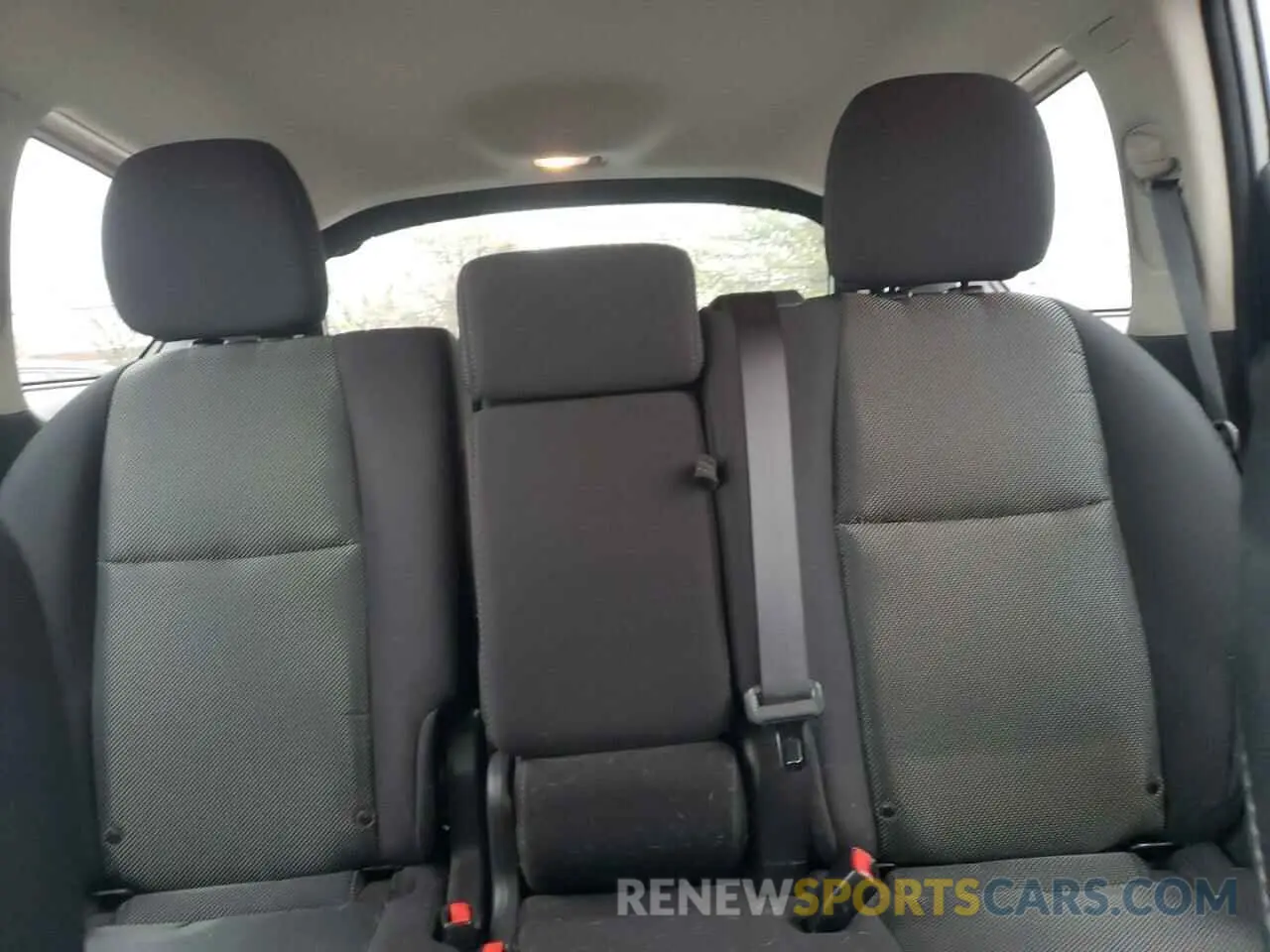 10 Photograph of a damaged car 5N1DR2MM6KC589634 NISSAN PATHFINDER 2019