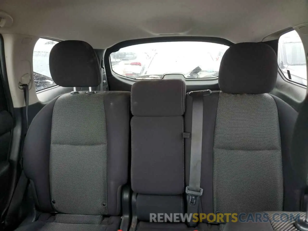 10 Photograph of a damaged car 5N1DR2MM6KC623412 NISSAN PATHFINDER 2019