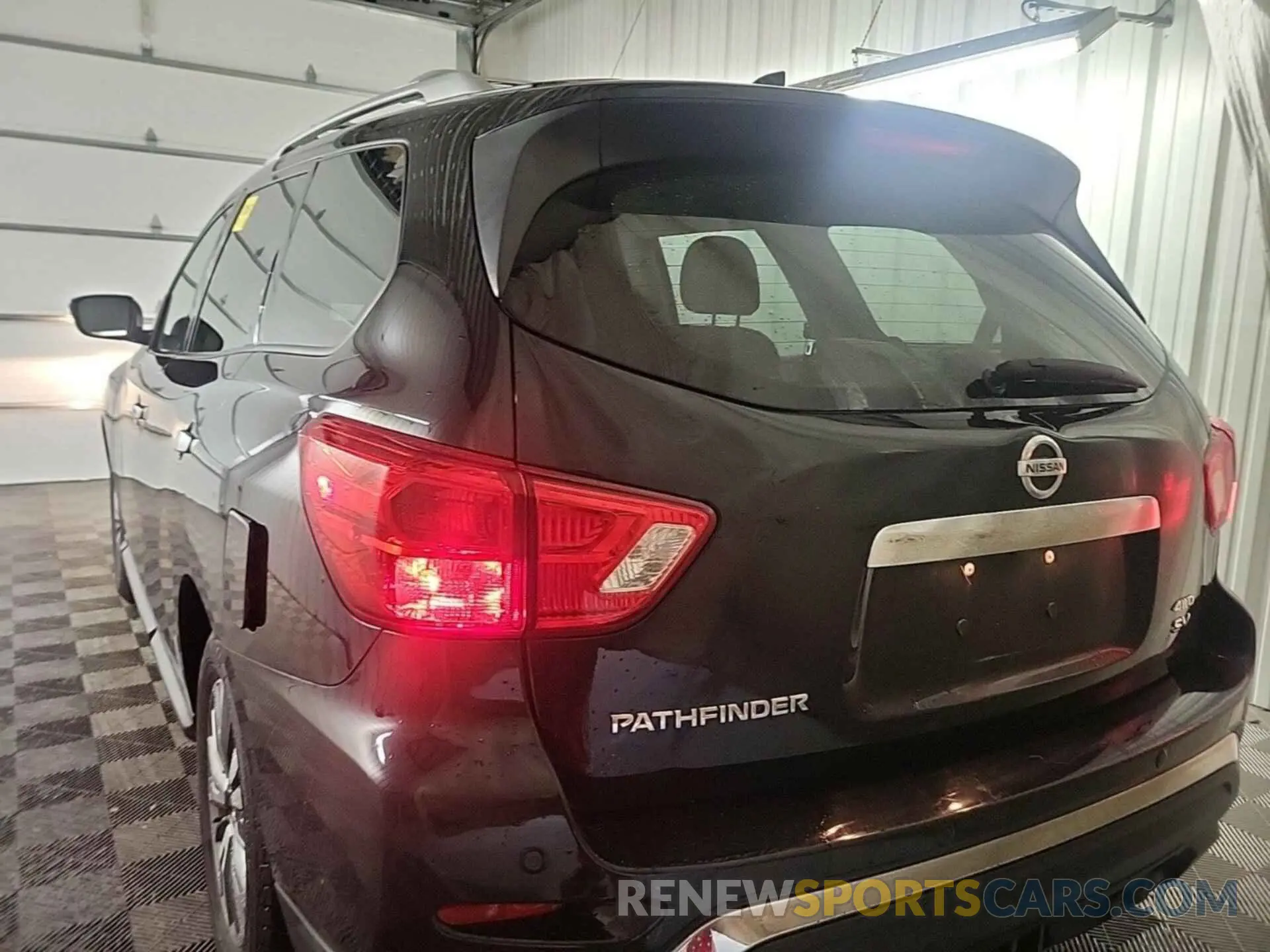 11 Photograph of a damaged car 5N1DR2MM9KC604384 NISSAN PATHFINDER 2019