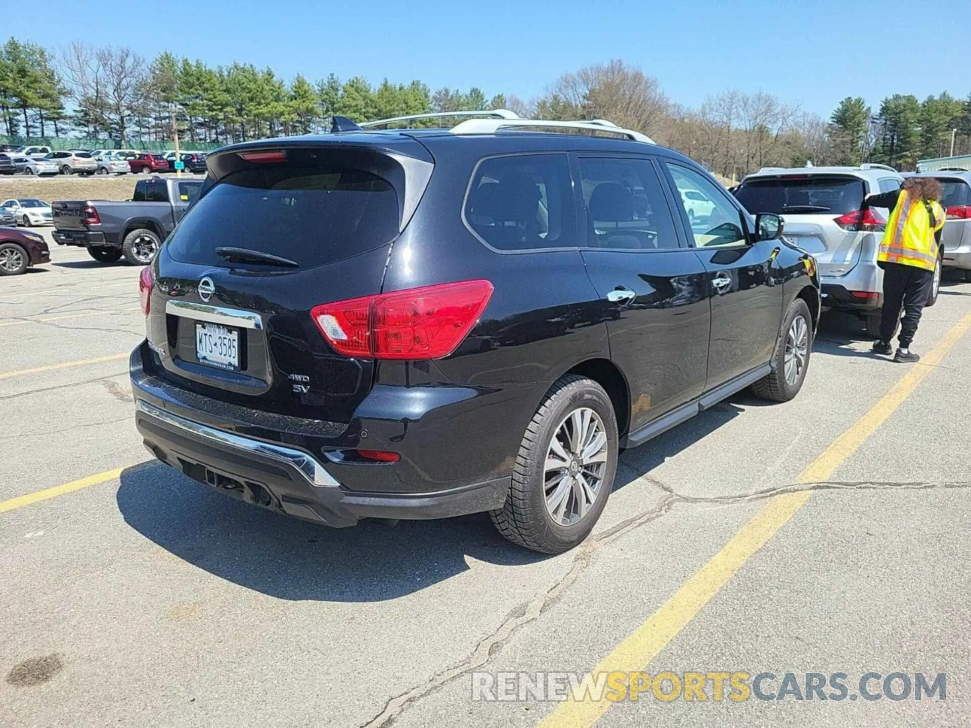 16 Photograph of a damaged car 5N1DR2MM9KC604384 NISSAN PATHFINDER 2019