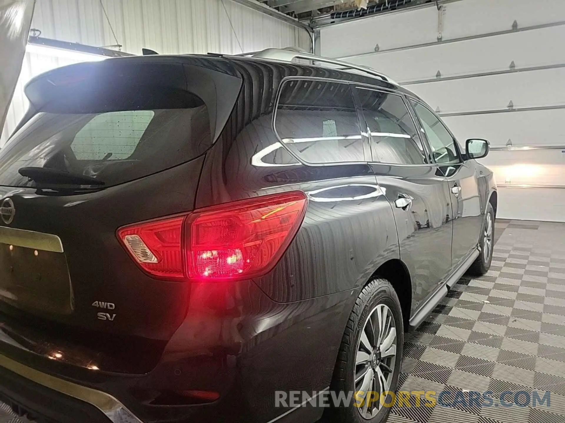 36 Photograph of a damaged car 5N1DR2MM9KC604384 NISSAN PATHFINDER 2019