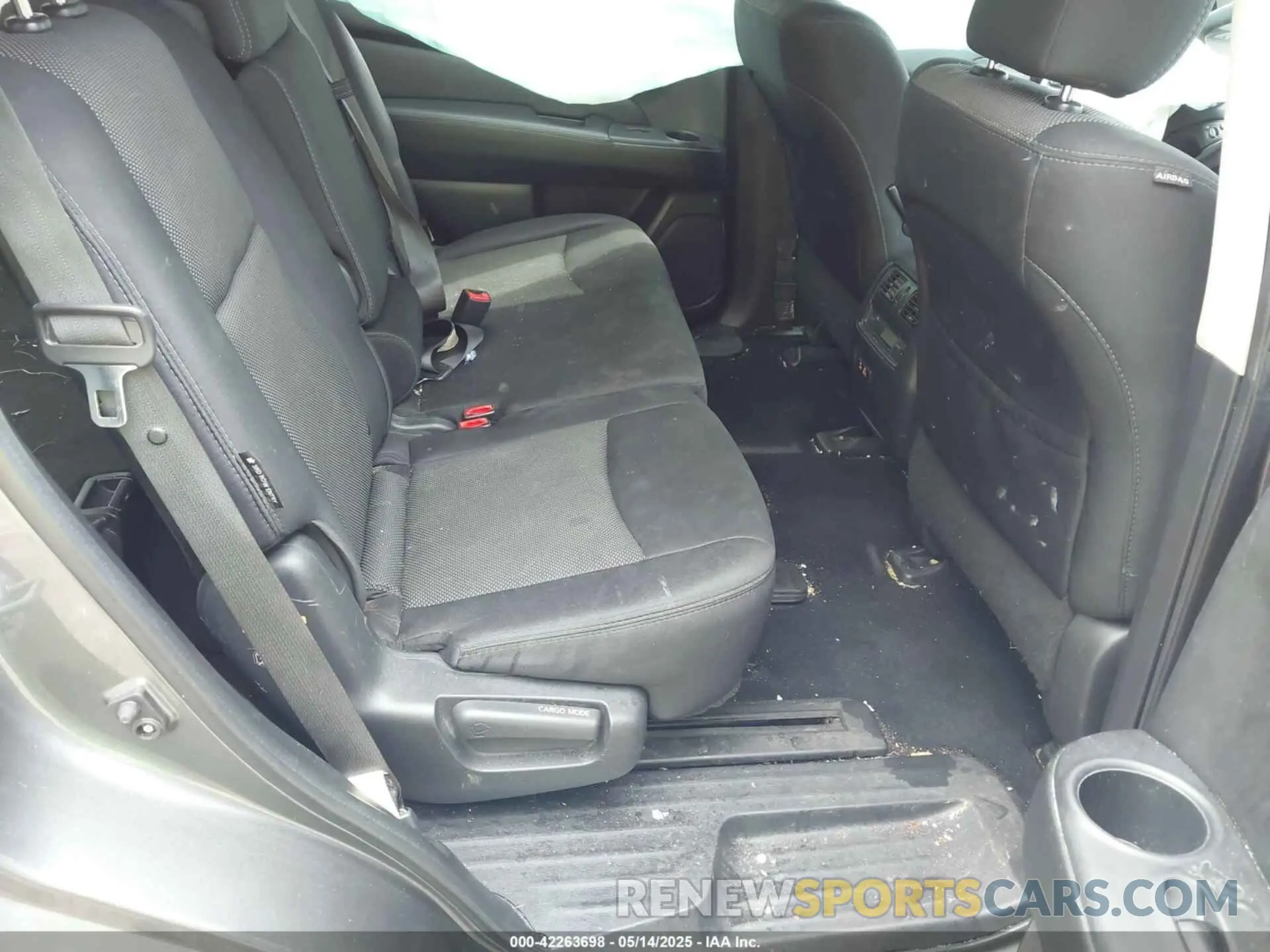 8 Photograph of a damaged car 5N1DR2MM9KC651530 NISSAN PATHFINDER 2019