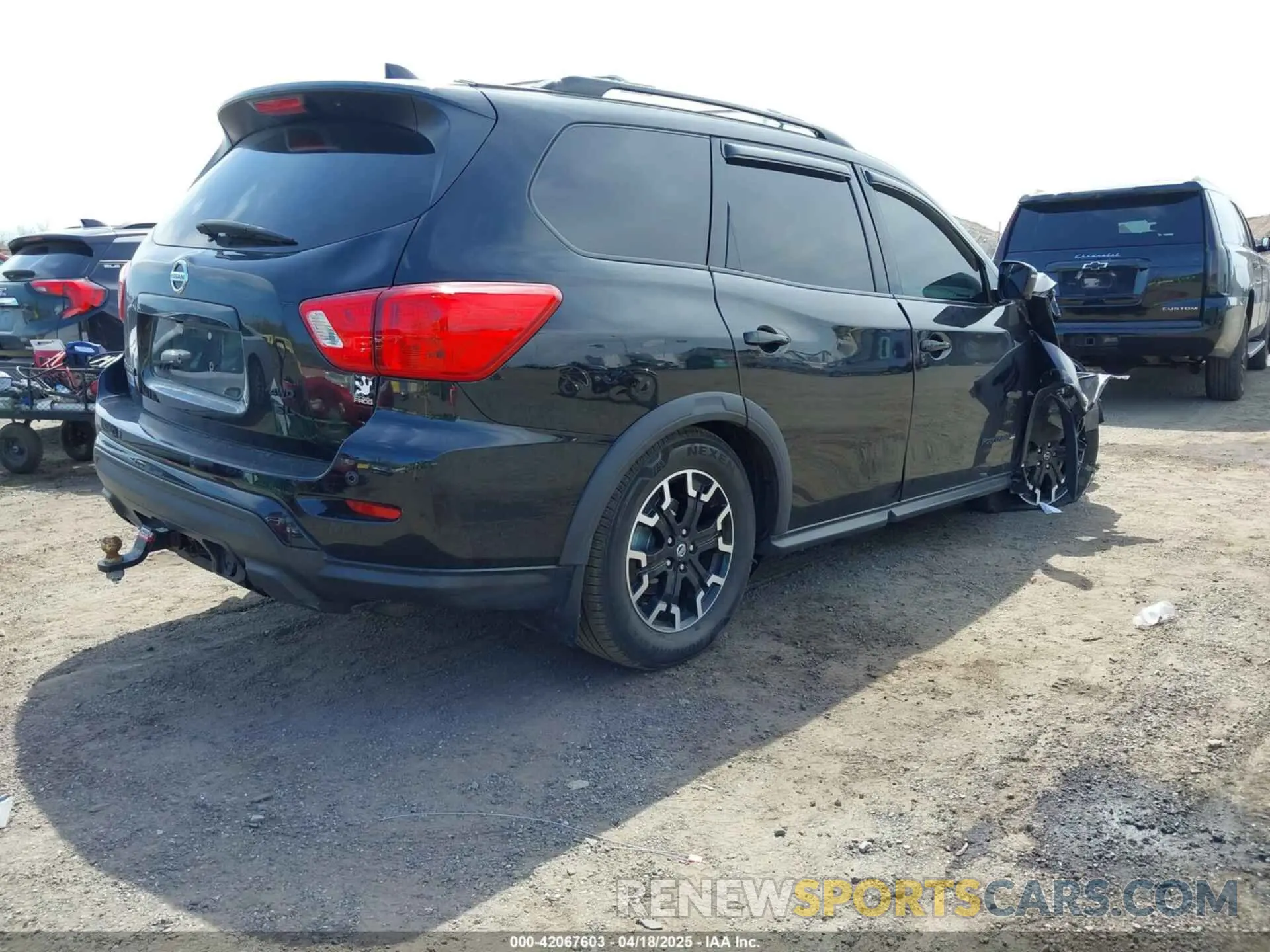 4 Photograph of a damaged car 5N1DR2MMXKC617838 NISSAN PATHFINDER 2019