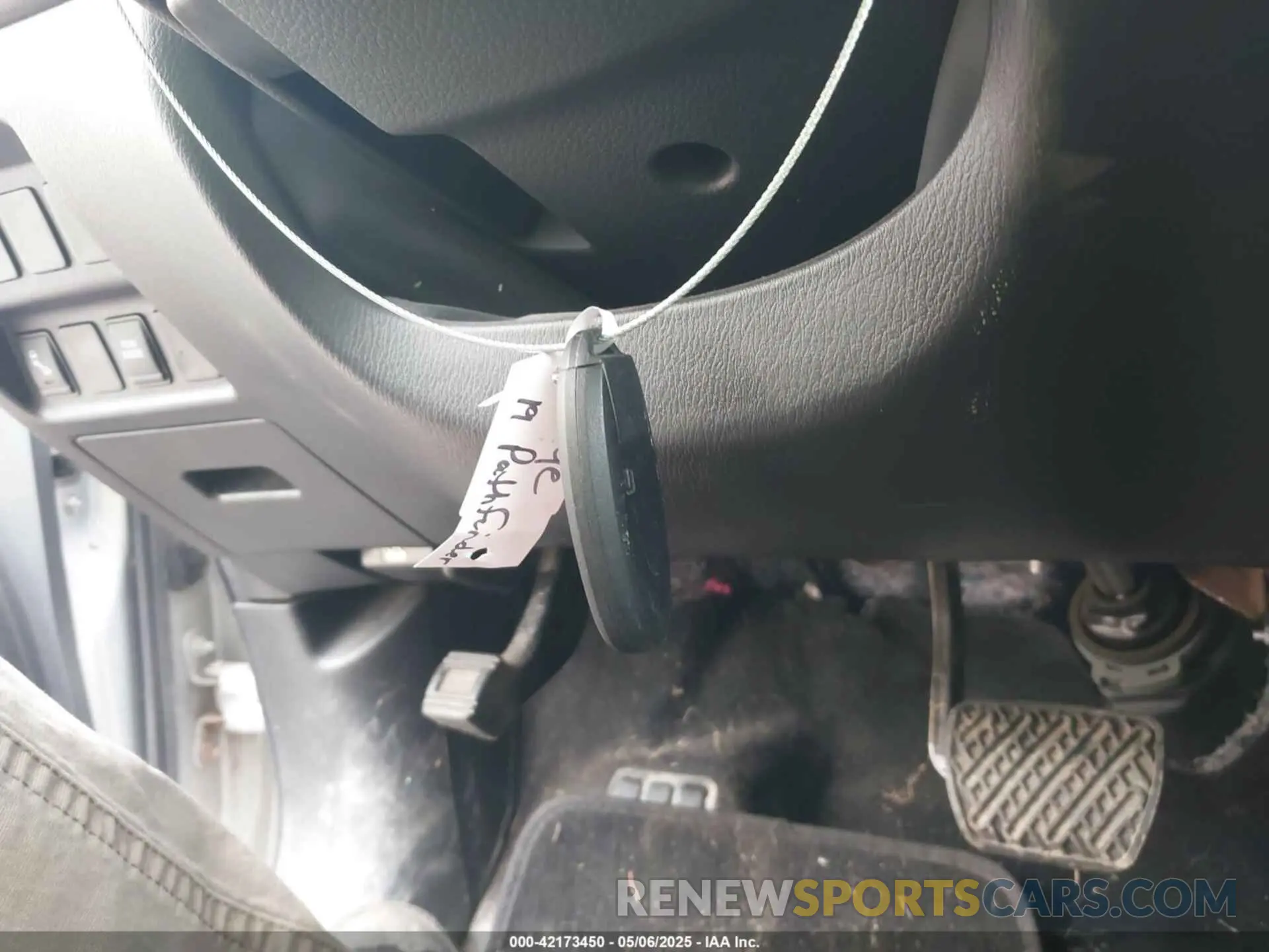 11 Photograph of a damaged car 5N1DR2MMXKC639984 NISSAN PATHFINDER 2019