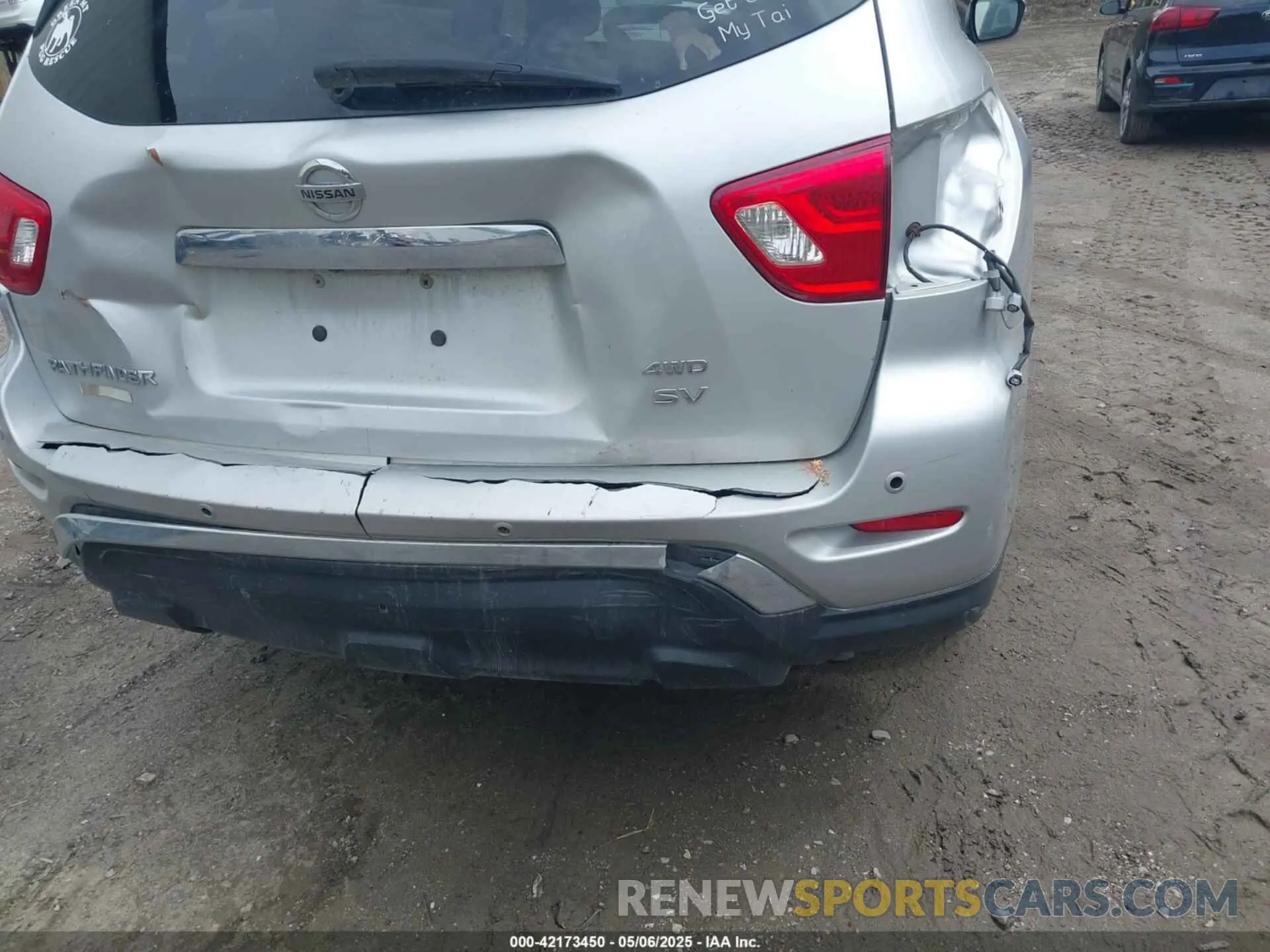 6 Photograph of a damaged car 5N1DR2MMXKC639984 NISSAN PATHFINDER 2019