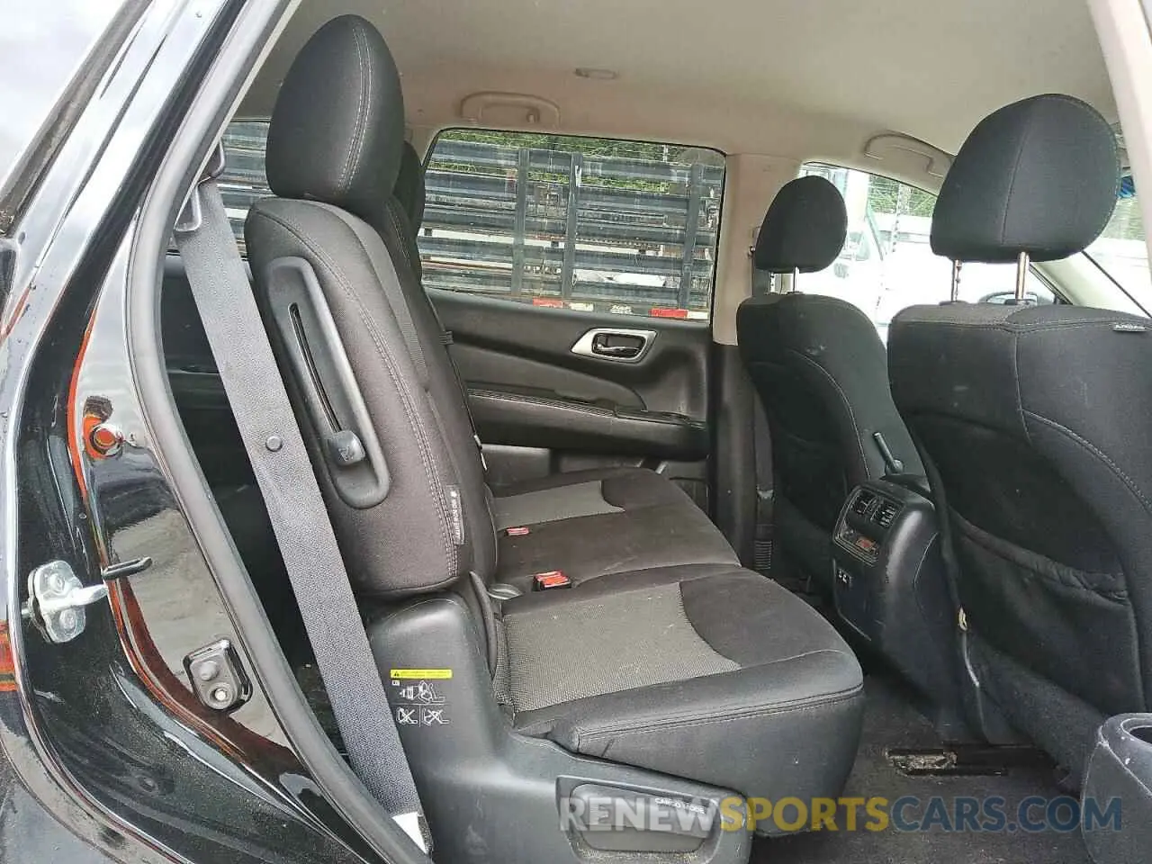 11 Photograph of a damaged car 5N1DR2MN0KC645267 NISSAN PATHFINDER 2019