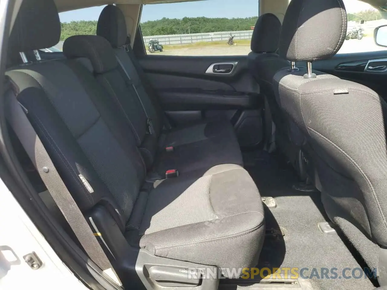 11 Photograph of a damaged car 5N1DR2MN0KC650274 NISSAN PATHFINDER 2019