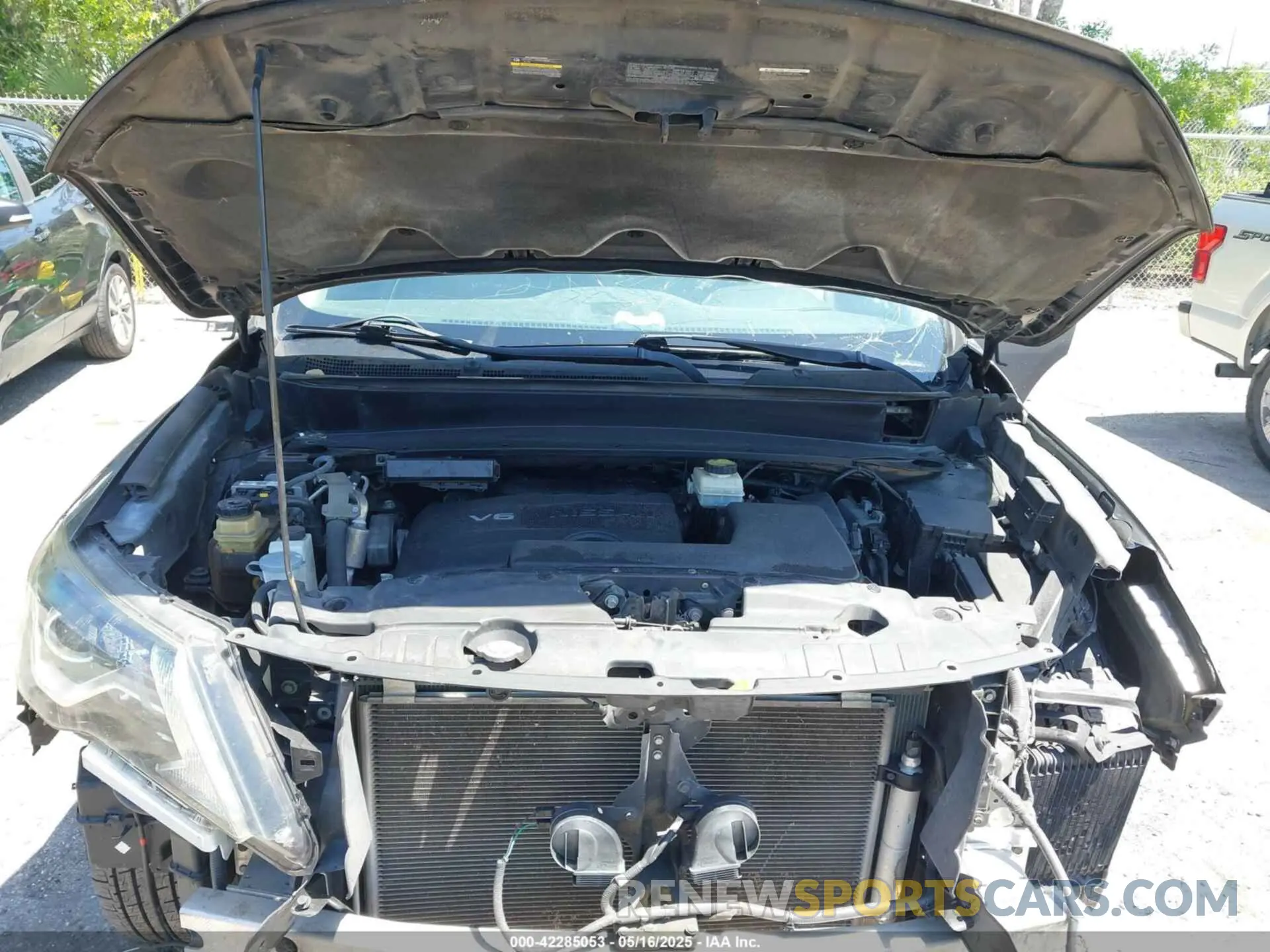 10 Photograph of a damaged car 5N1DR2MN2KC595357 NISSAN PATHFINDER 2019