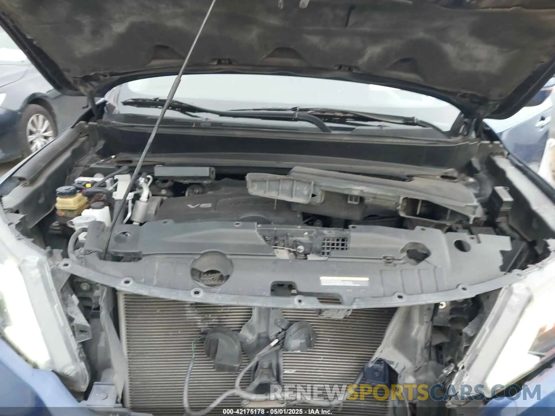 10 Photograph of a damaged car 5N1DR2MN2KC598047 NISSAN PATHFINDER 2019