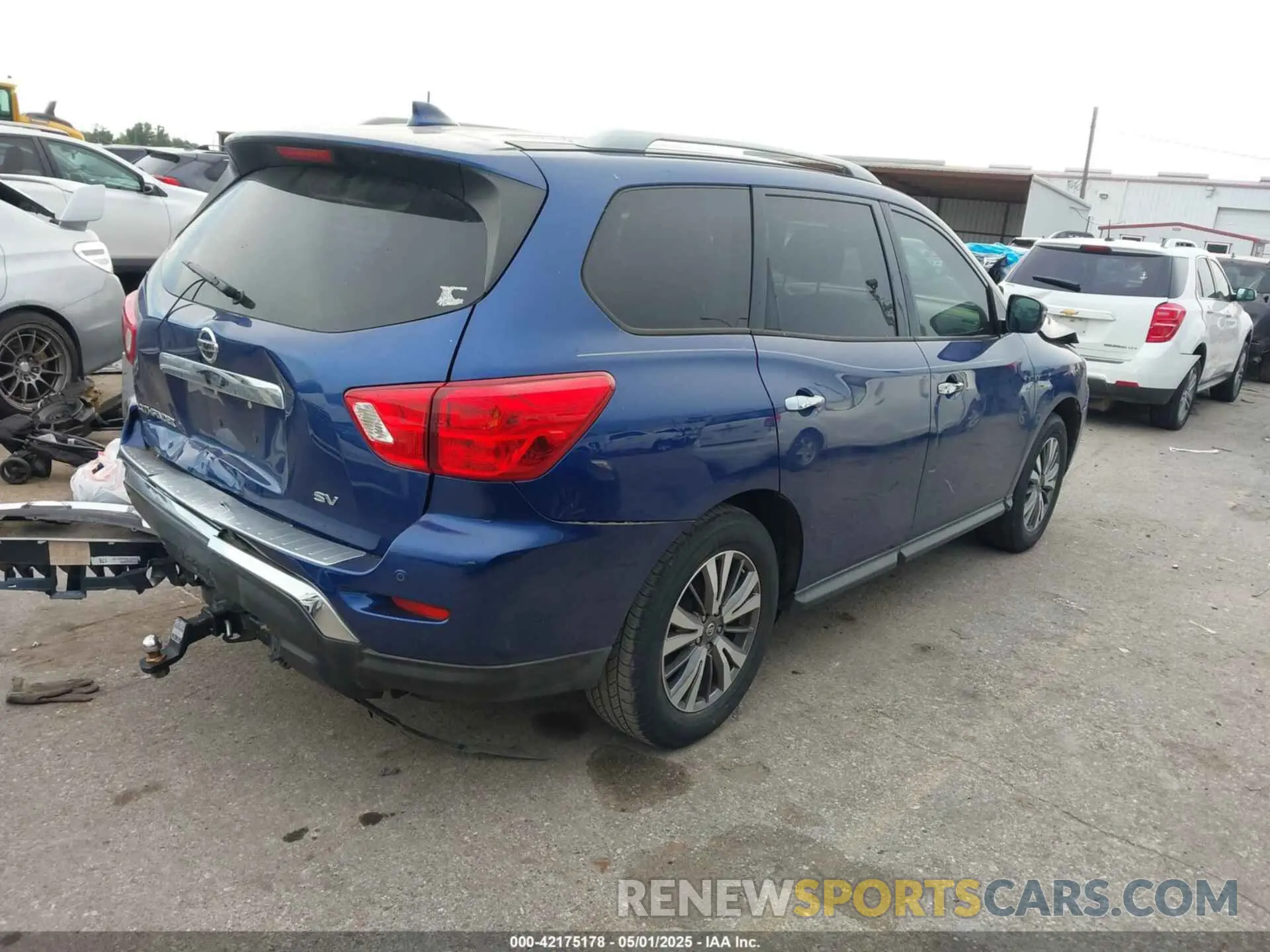 4 Photograph of a damaged car 5N1DR2MN2KC598047 NISSAN PATHFINDER 2019