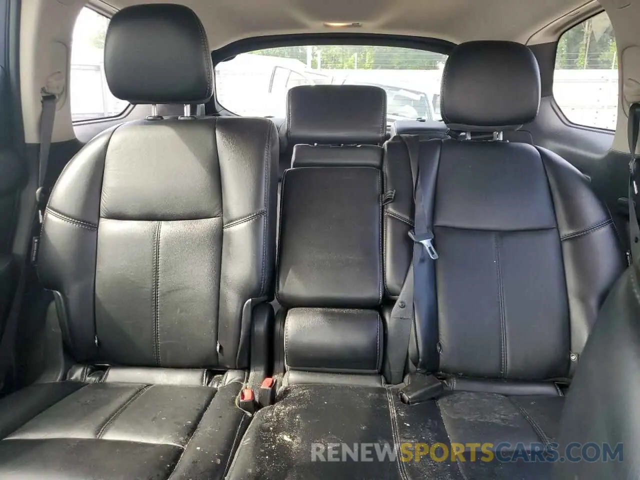 10 Photograph of a damaged car 5N1DR2MN3KC610190 NISSAN PATHFINDER 2019