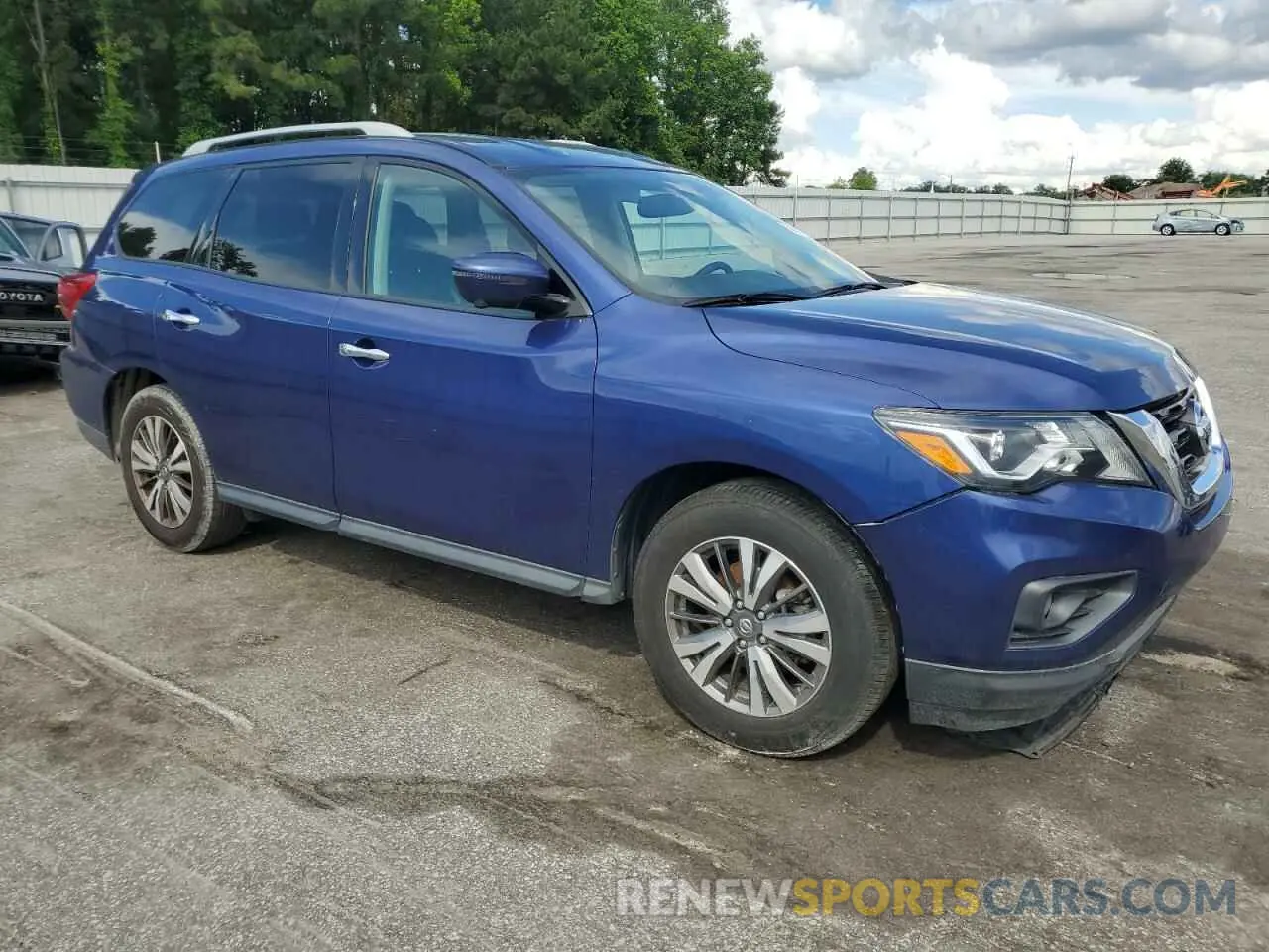 4 Photograph of a damaged car 5N1DR2MN3KC610190 NISSAN PATHFINDER 2019