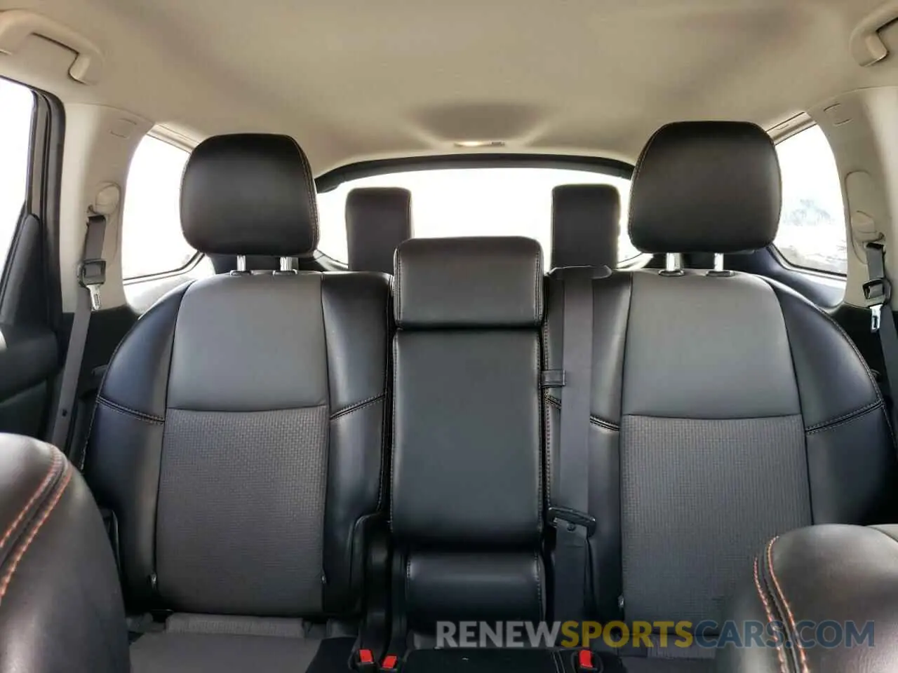 10 Photograph of a damaged car 5N1DR2MN3KC623263 NISSAN PATHFINDER 2019