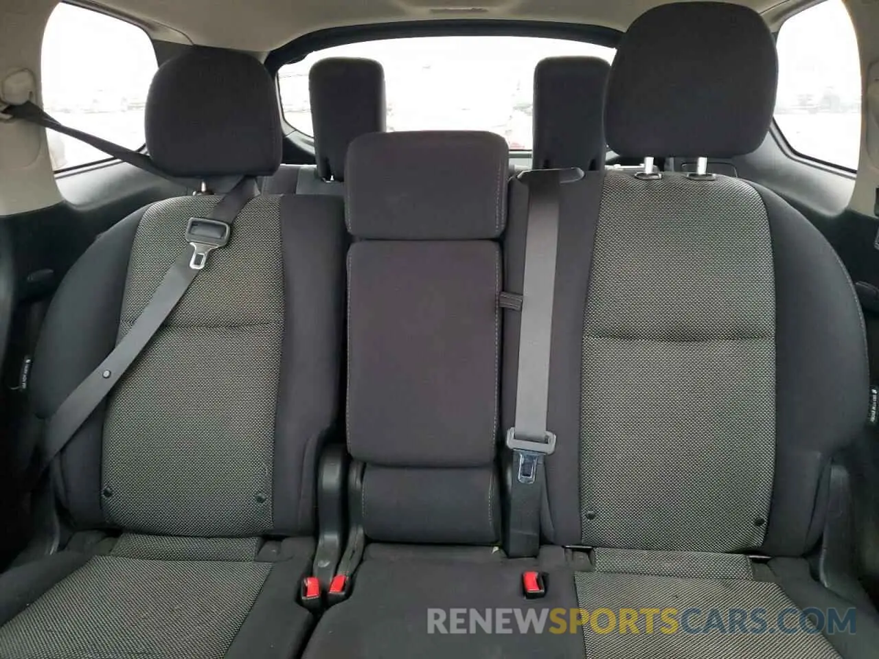 10 Photograph of a damaged car 5N1DR2MN4KC620517 NISSAN PATHFINDER 2019