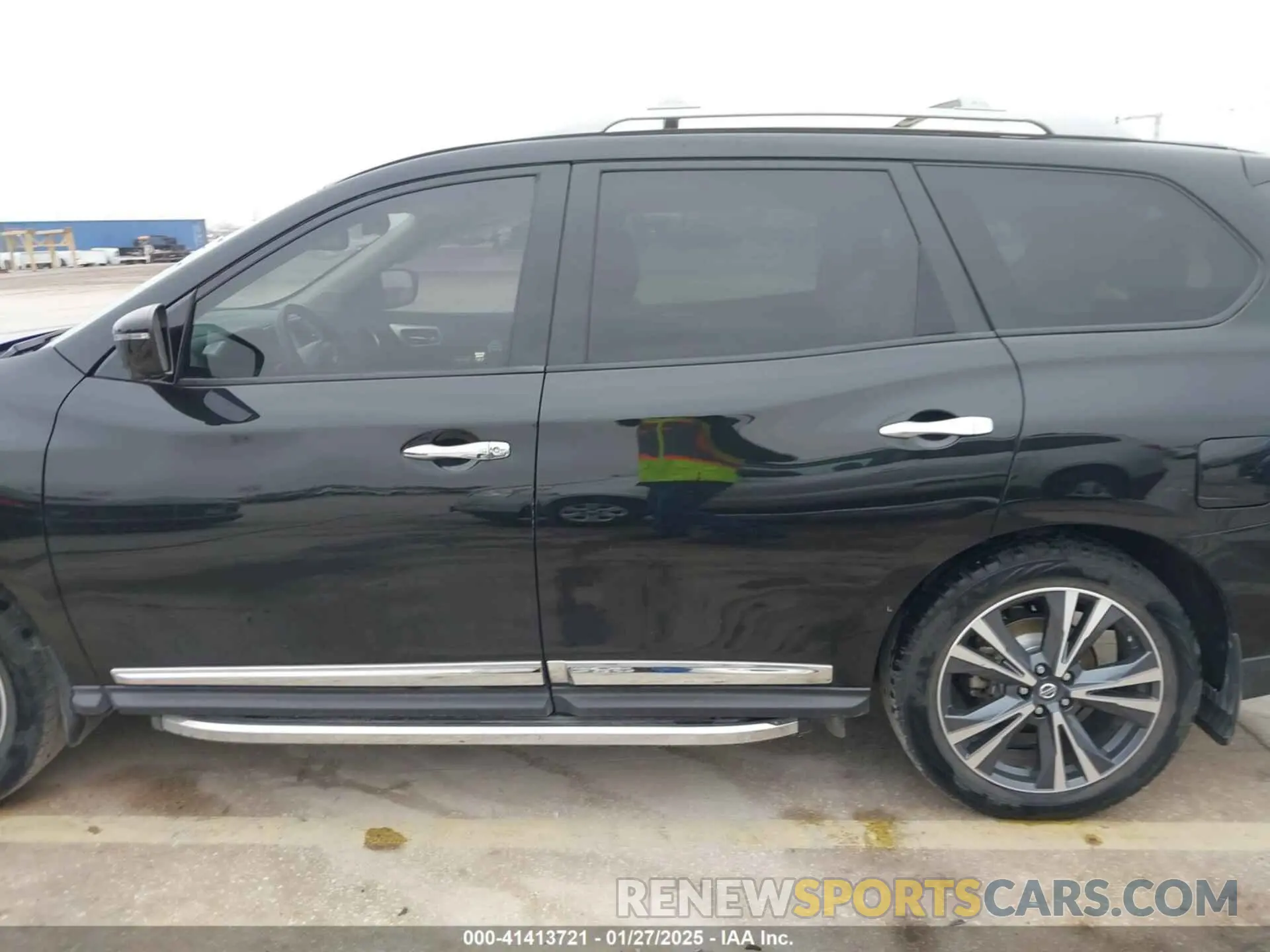 14 Photograph of a damaged car 5N1DR2MN4KC636832 NISSAN PATHFINDER 2019