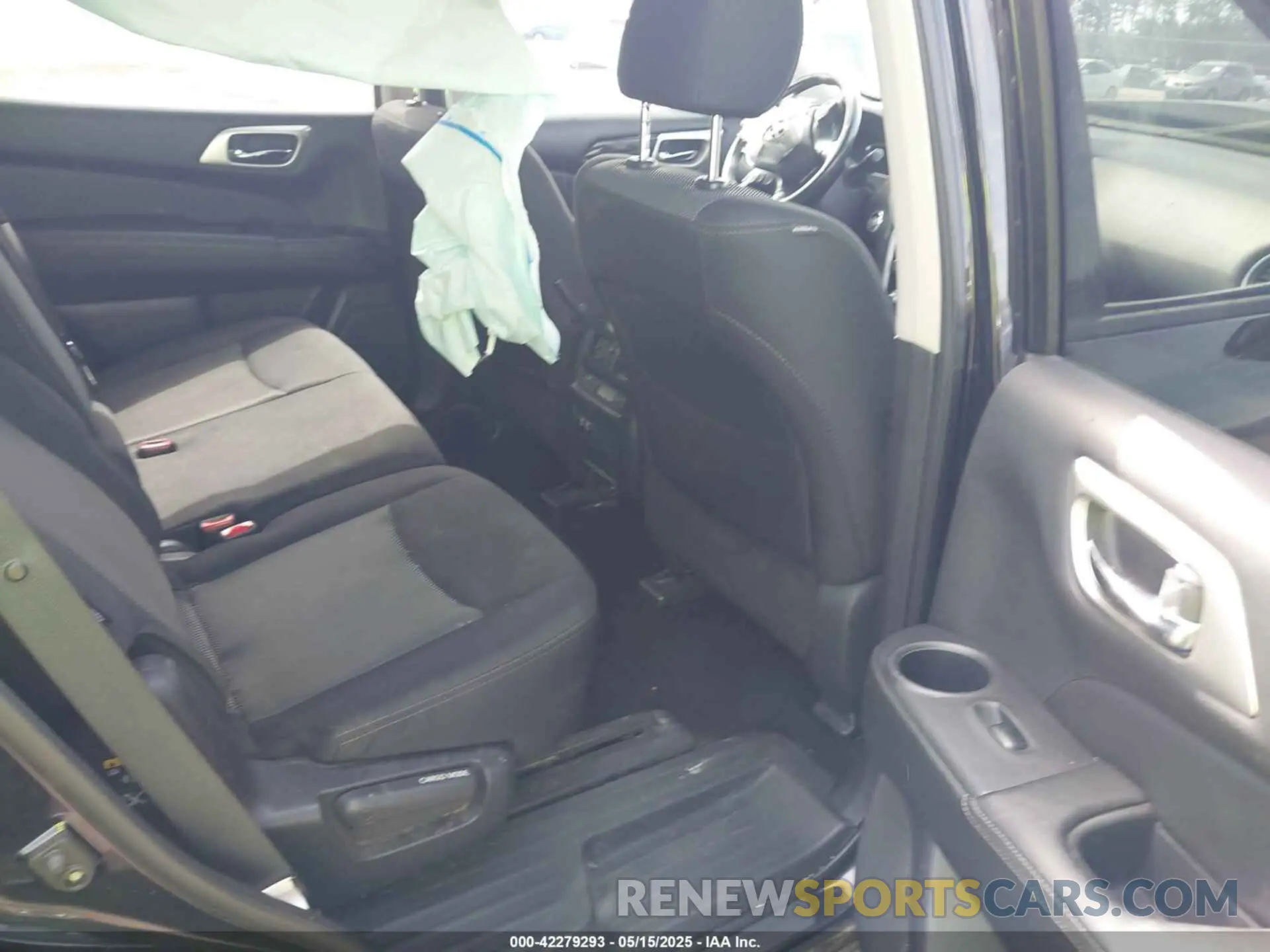 8 Photograph of a damaged car 5N1DR2MN5KC626844 NISSAN PATHFINDER 2019
