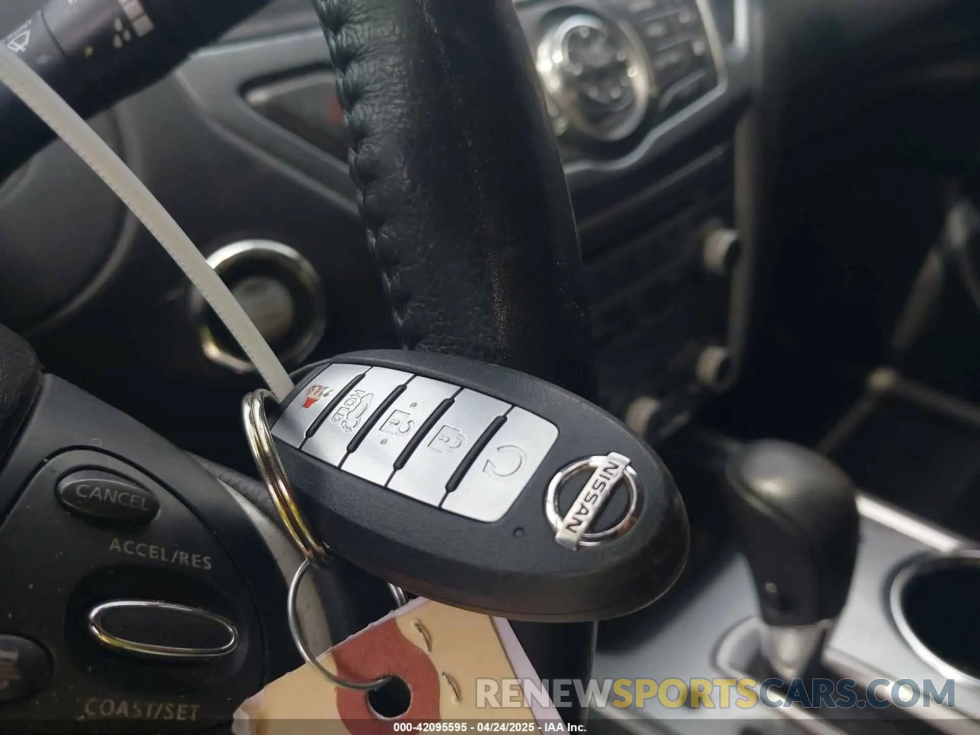 11 Photograph of a damaged car 5N1DR2MN6KC642387 NISSAN PATHFINDER 2019