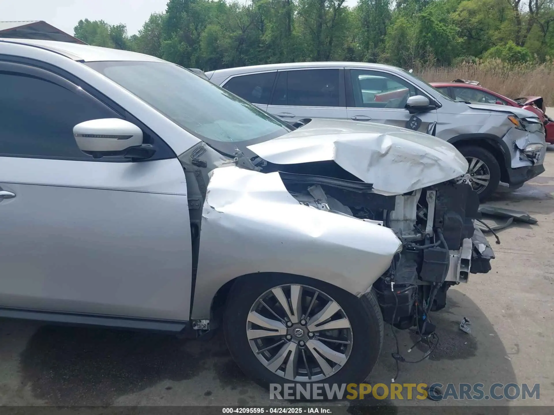 19 Photograph of a damaged car 5N1DR2MN6KC642387 NISSAN PATHFINDER 2019